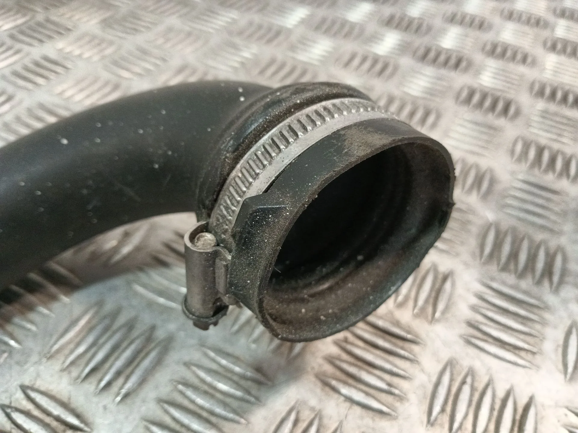 Tubo para Renault Trafic Caja Cerrada (Ab 4.01)