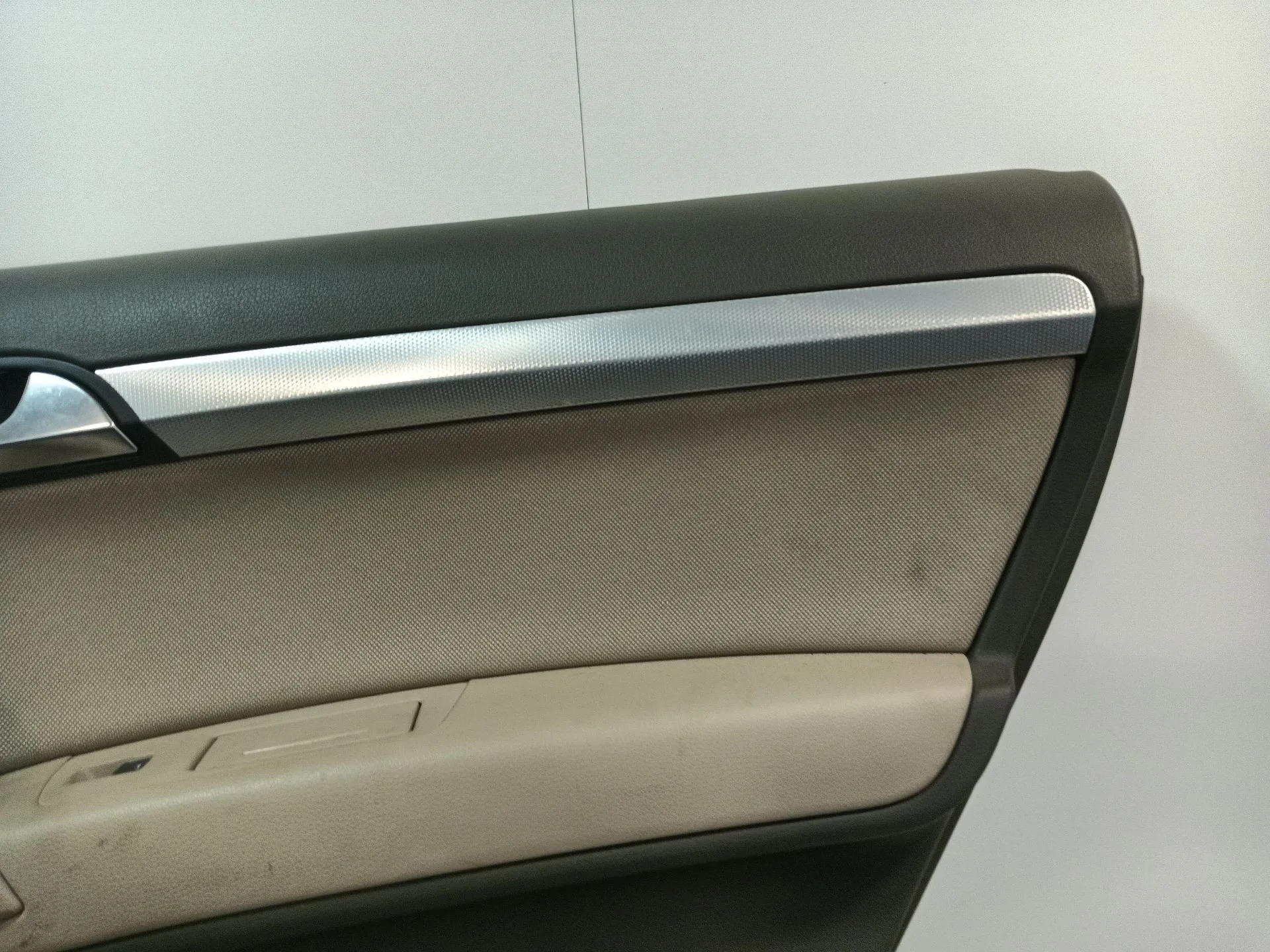Guarnecido Puerta Trasera Derecha para Audi Q7 (4Lb)
