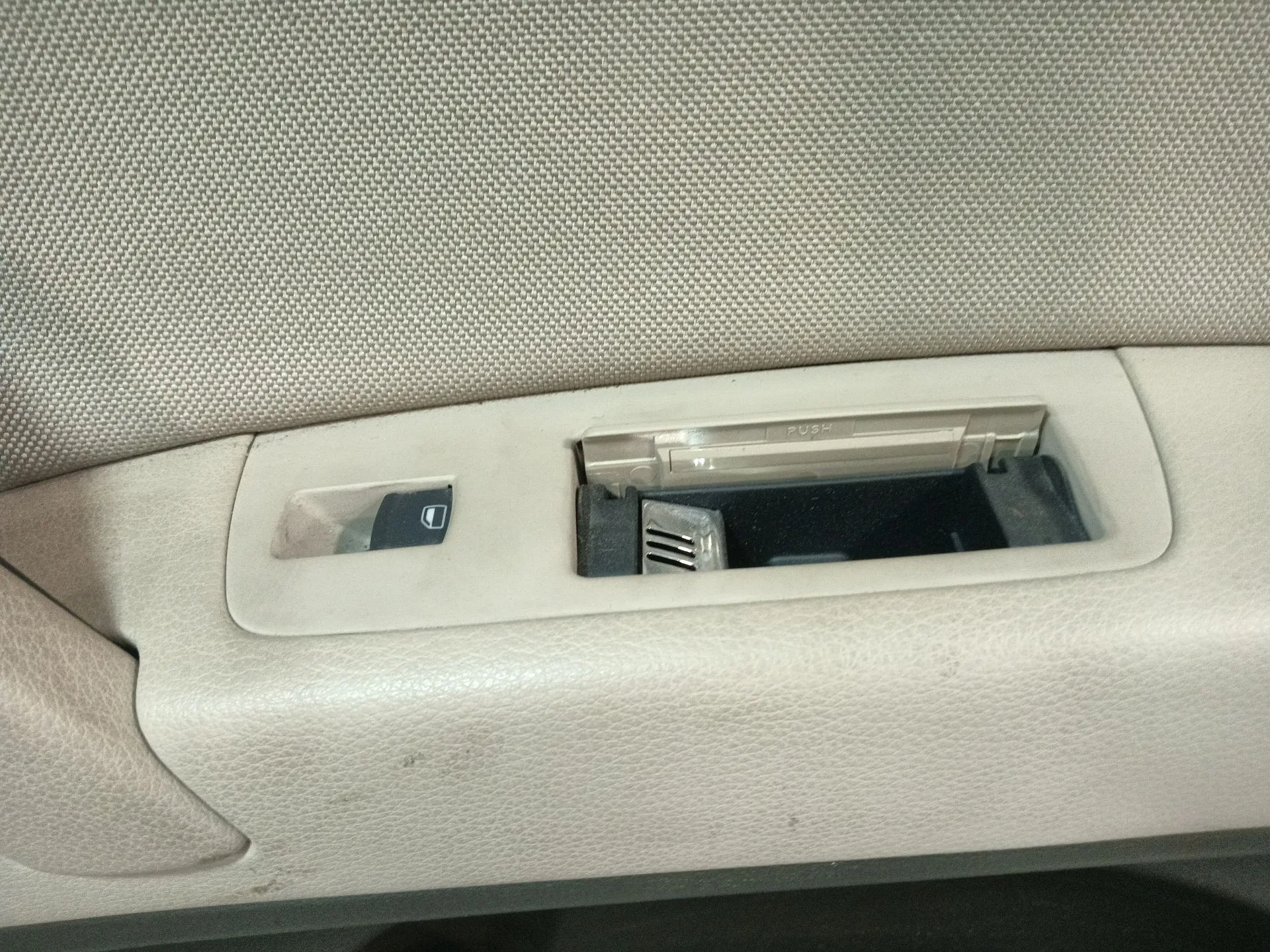 Guarnecido Puerta Trasera Derecha para Audi Q7 (4Lb)