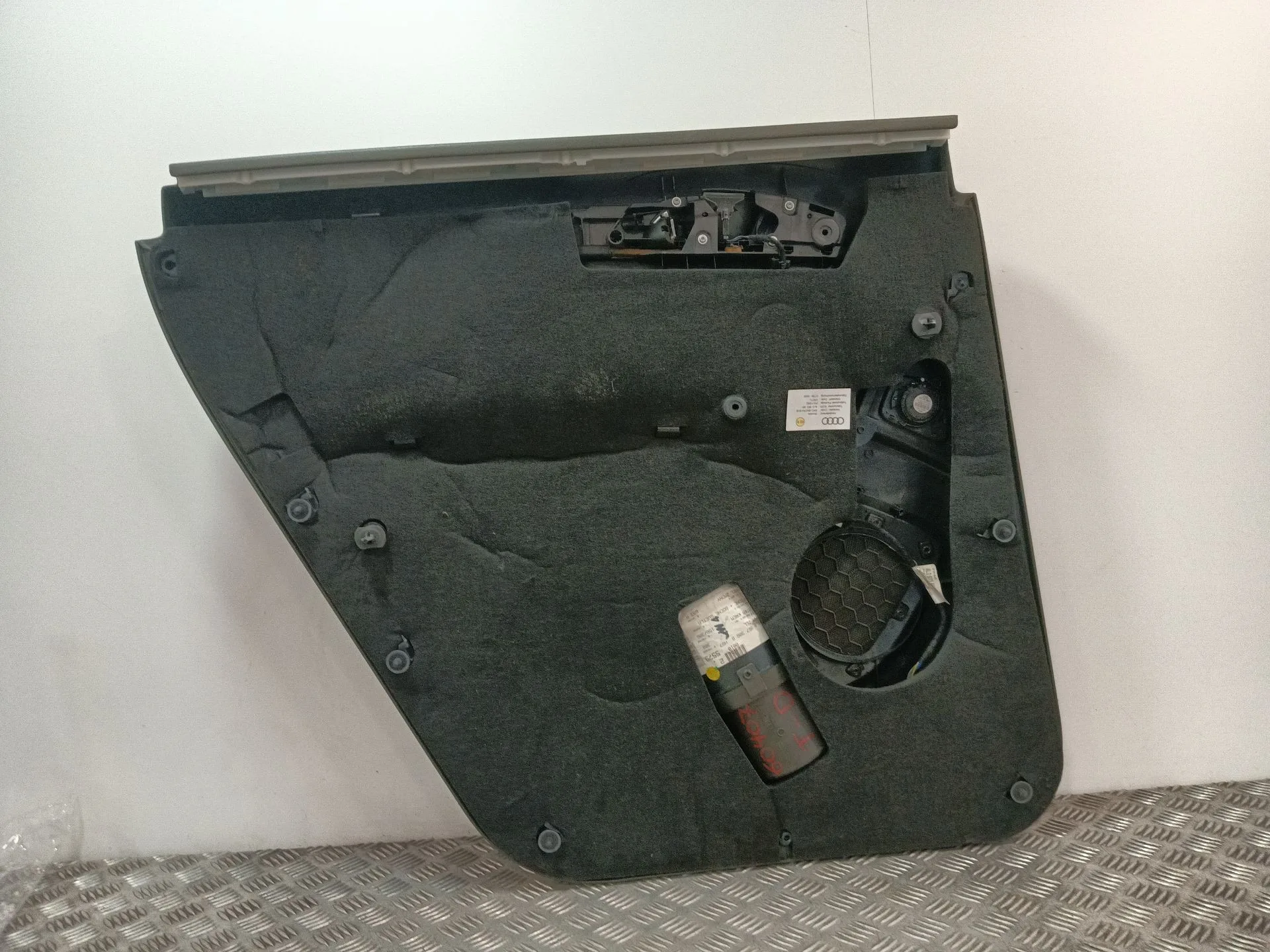Guarnecido Puerta Trasera Derecha para Audi Q7 (4Lb)