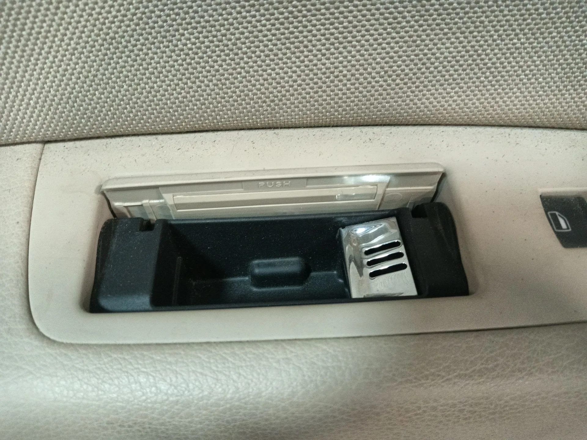 Guarnecido Puerta Trasera Izquierda para Audi Q7 (4Lb)