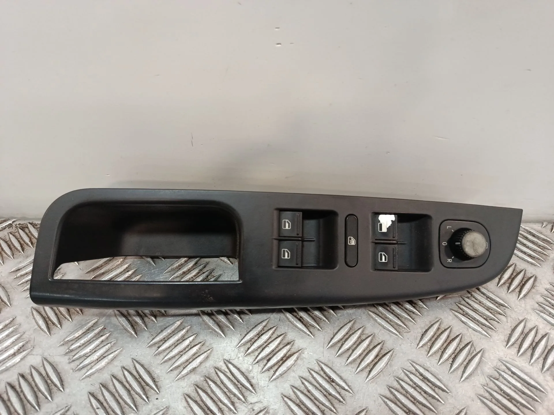 Mando Elevalunas Delantero Izquierdo para Volkswagen Golf V (1K1)