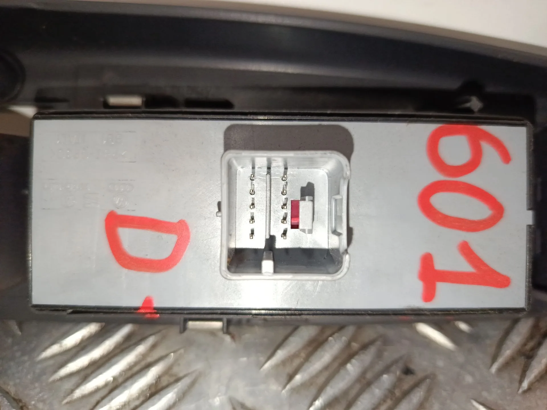 Mando Elevalunas Delantero Izquierdo para Volkswagen Golf V (1K1)