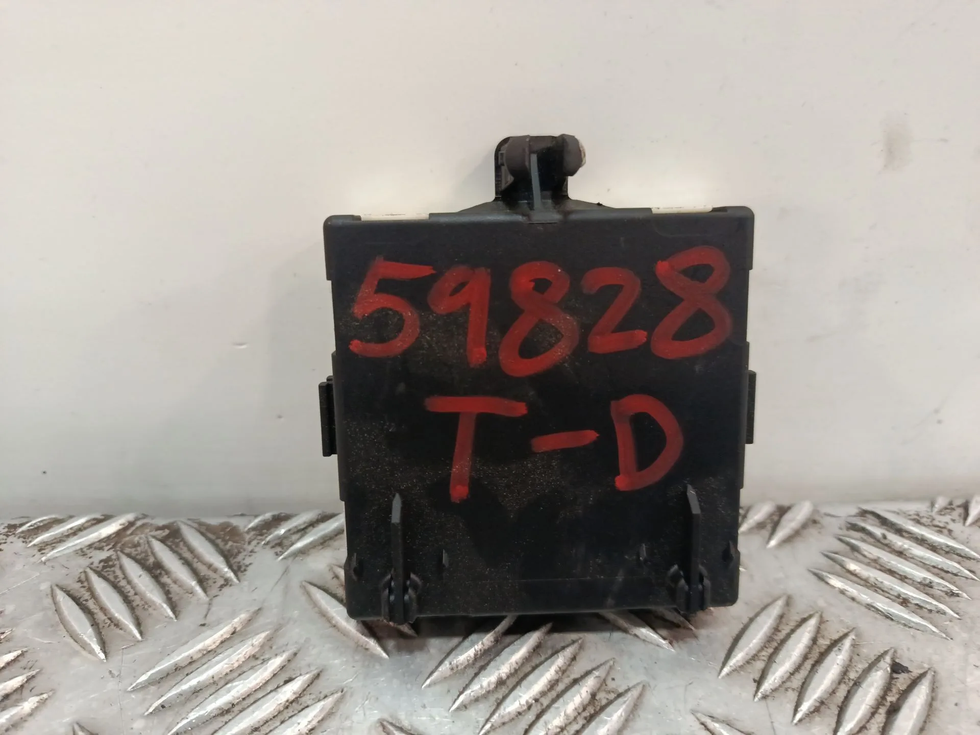 Modulo Electronico para Mercedes-Benz Clase C (W205)