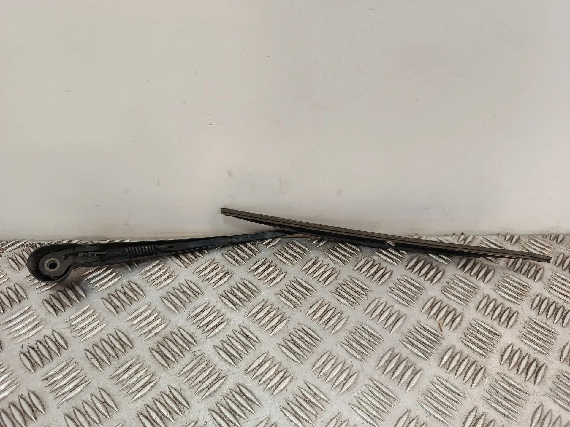 Brazo Limpia Trasero para Volkswagen Caddy Iii Monospace (2Kb, 2Kj, 2Cb, 2Cj)