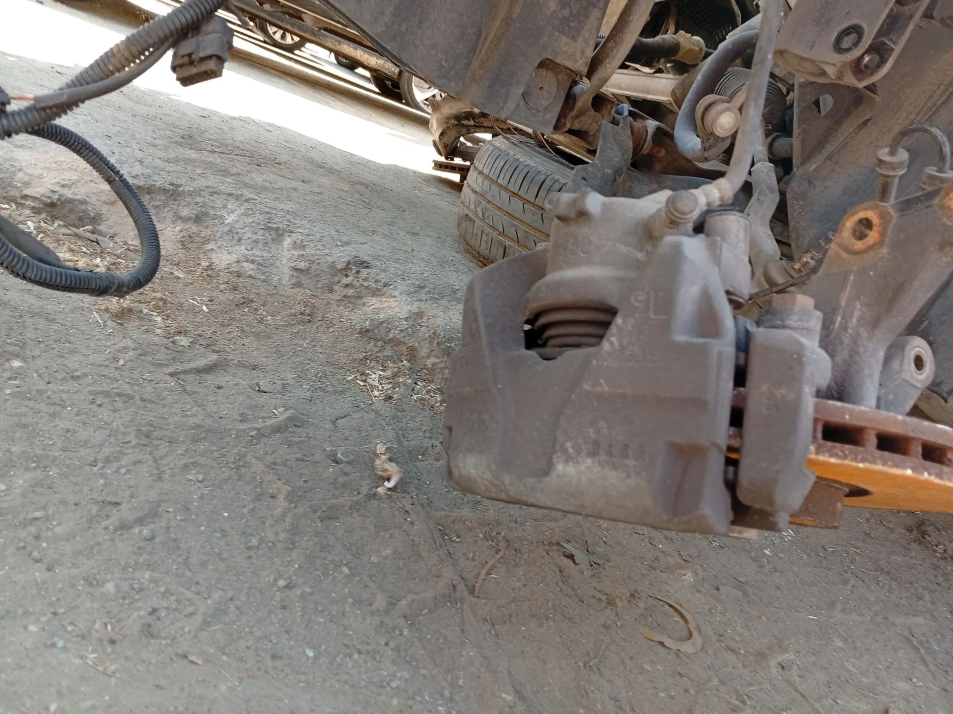 Pinza Freno Delantera Izquierda para Renault Captur I (J5_, H5_)