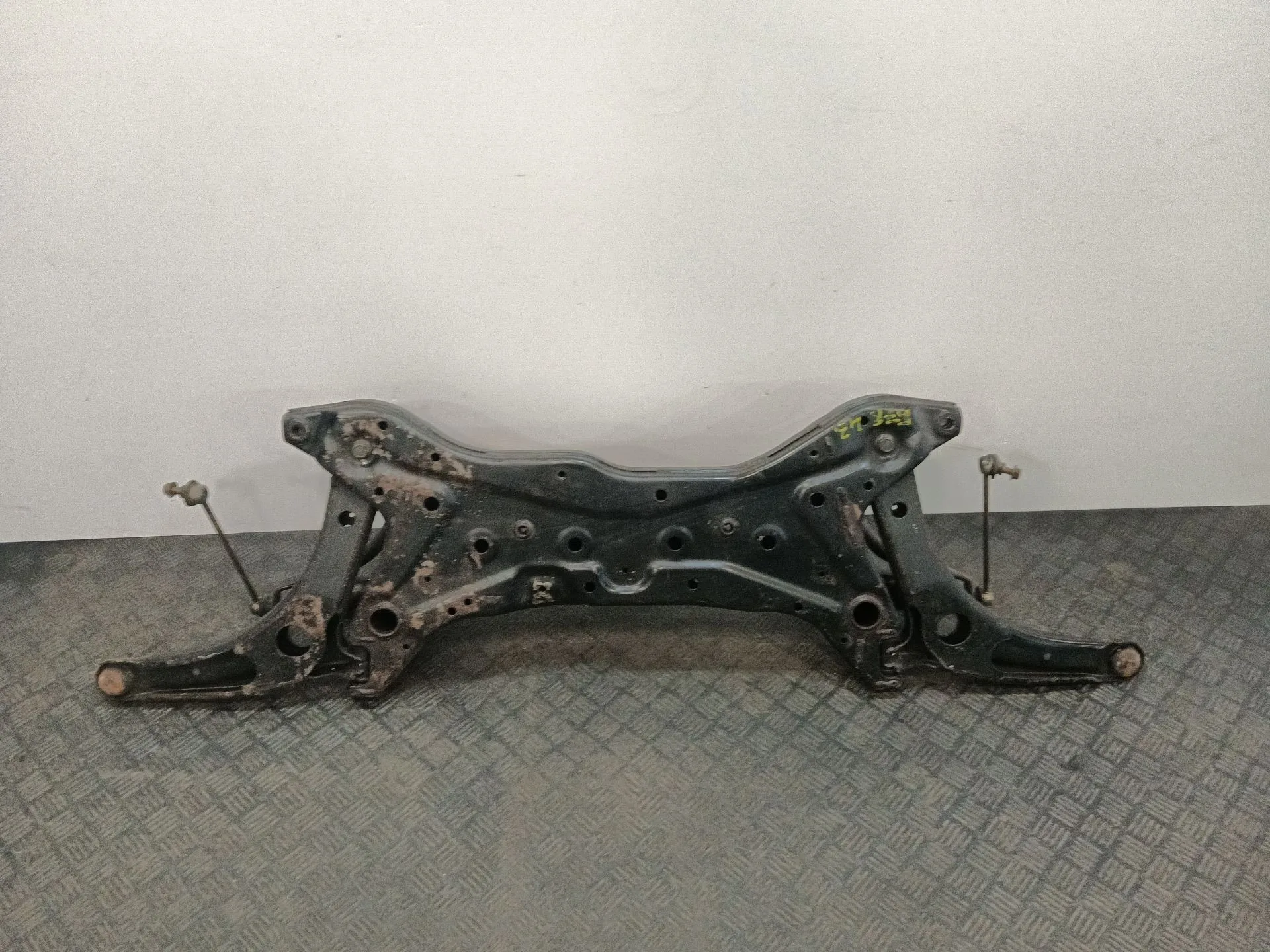 Puente Delantero para Mitsubishi Lancer Berlina (Cy0)