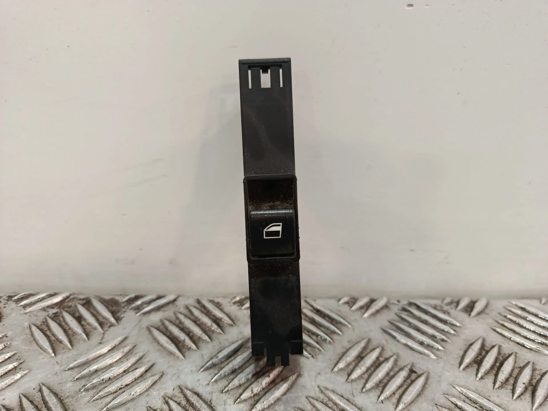 Mando Elevalunas Delantero Izquierdo para Bmw Serie 3 Compact (E46)