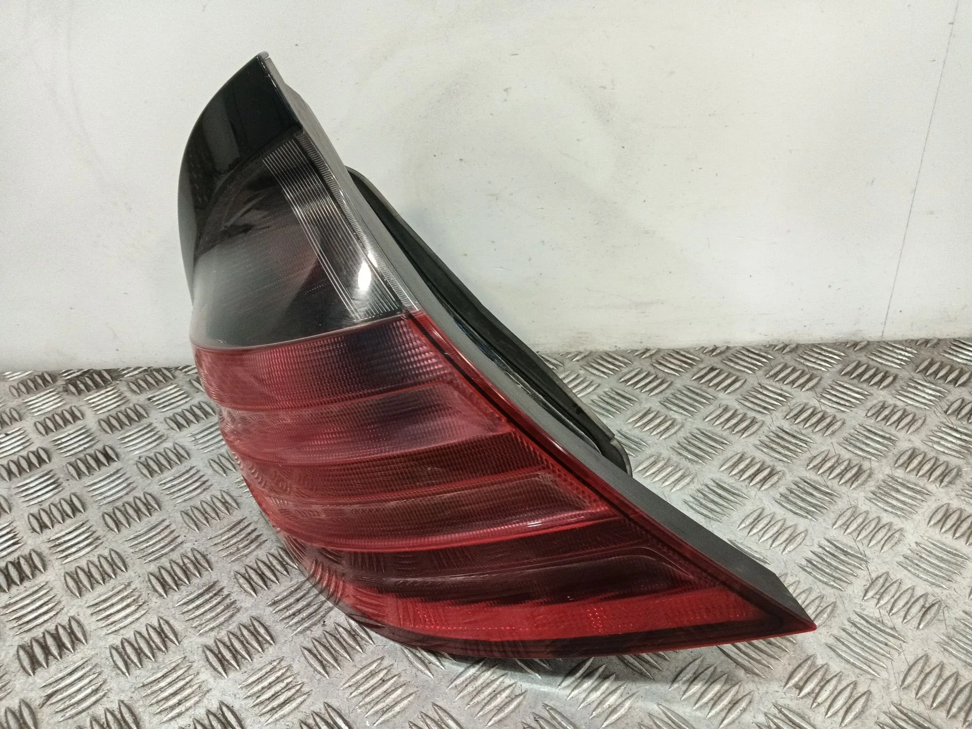 Piloto Trasero Izquierdo para Mercedes-Benz Clase C Coupe (Cl203)