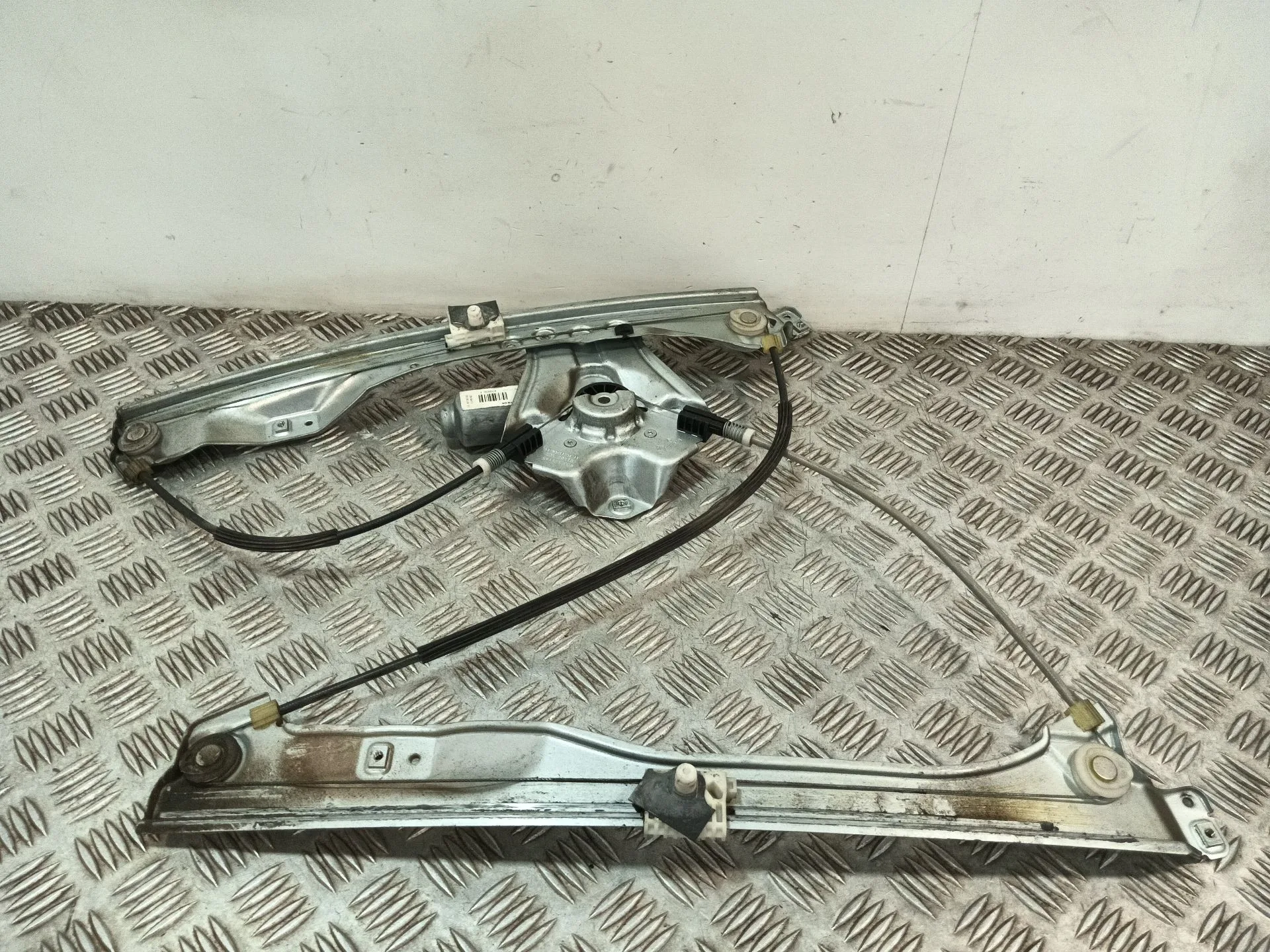 Elevalunas Delantero Izquierdo para Renault Clio Iii (Br0/1, Cr0/1)