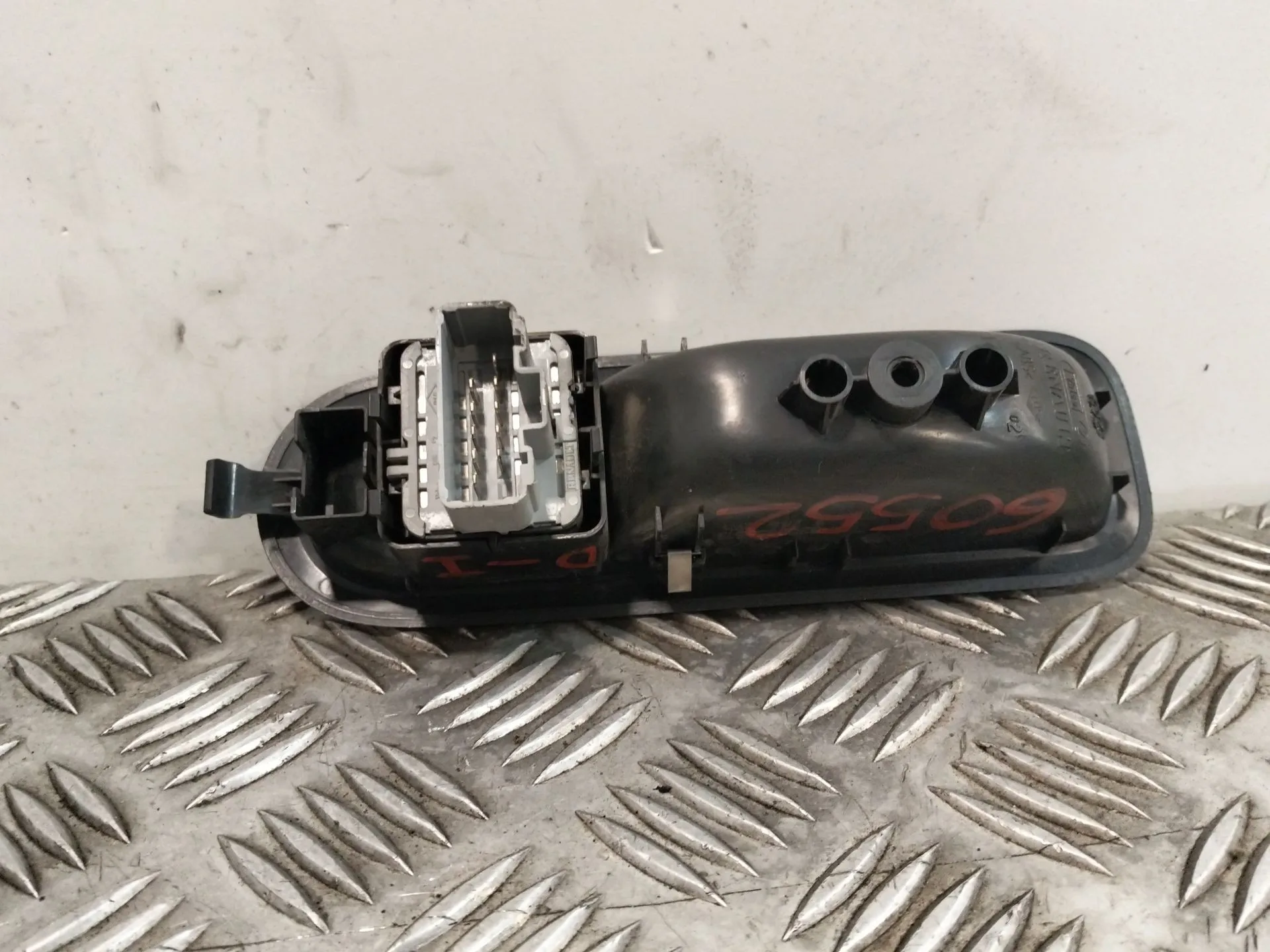 Mando Elevalunas Delantero Izquierdo para Renault Clio Iii (Br0/1, Cr0/1)