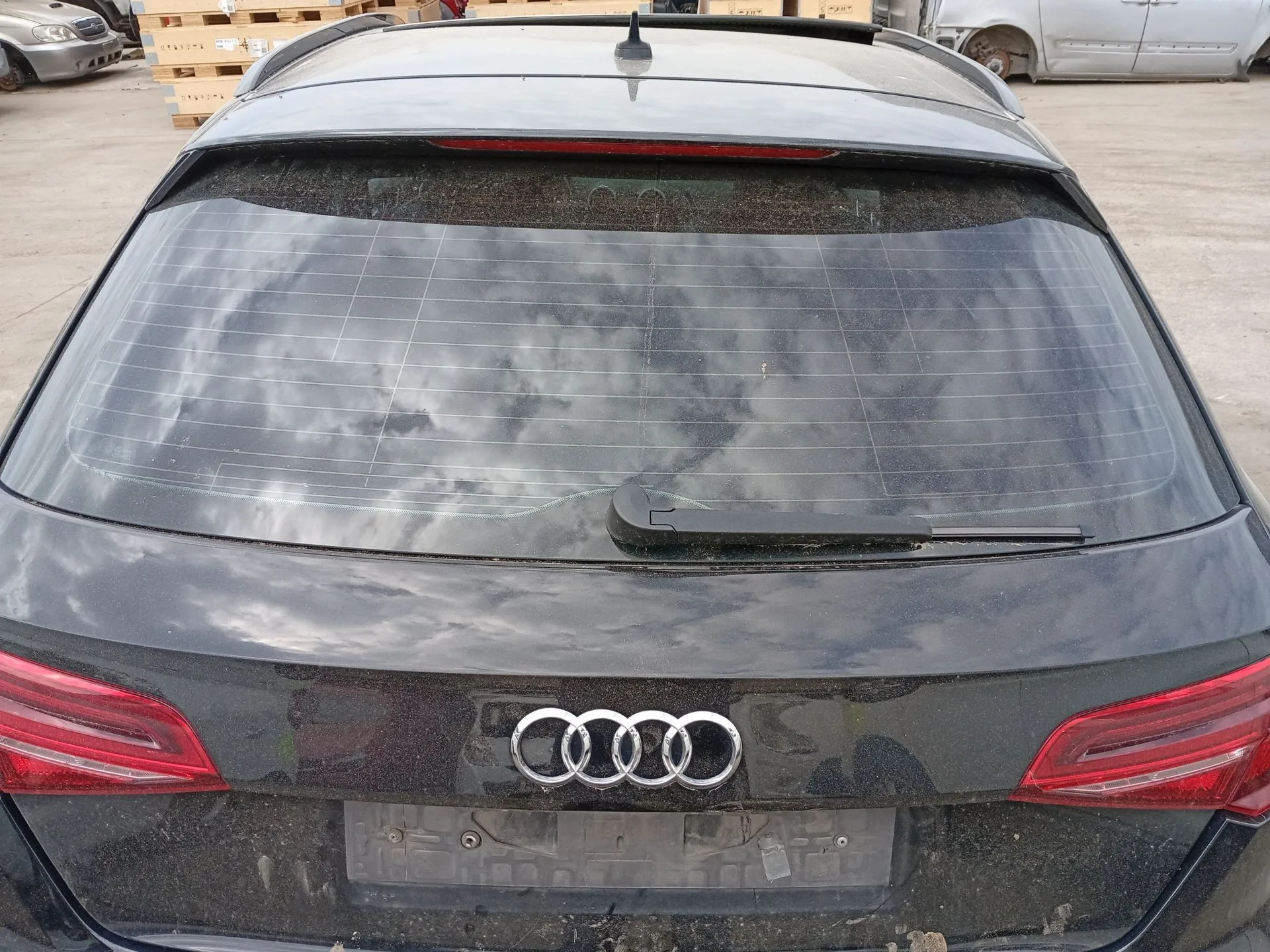 Brazo Limpia Trasero para Audi A3 Sportback (8Va, 8Vf)