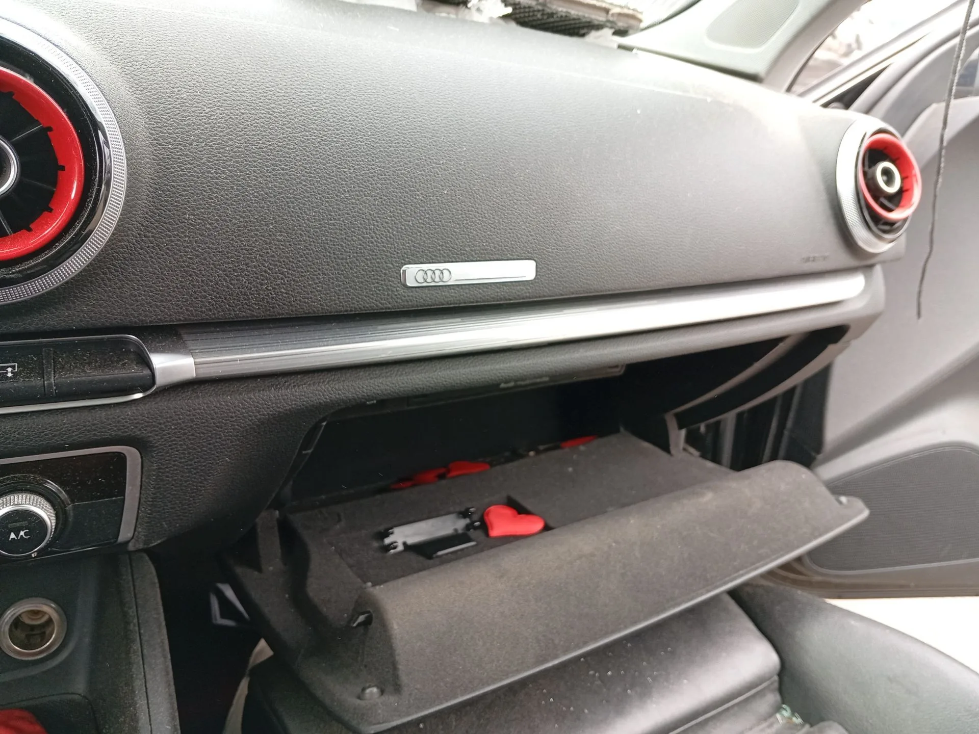 Guantera para Audi A3 Sportback (8Va, 8Vf)
