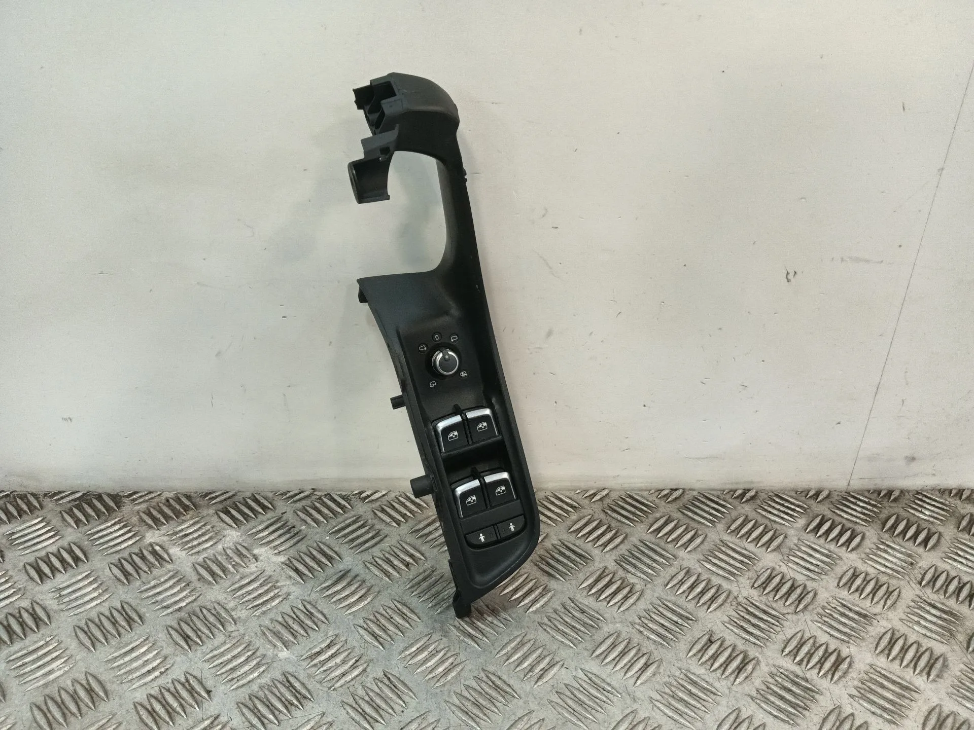 Mando Elevalunas Delantero Izquierdo para Audi A3 Sportback (8Va, 8Vf)