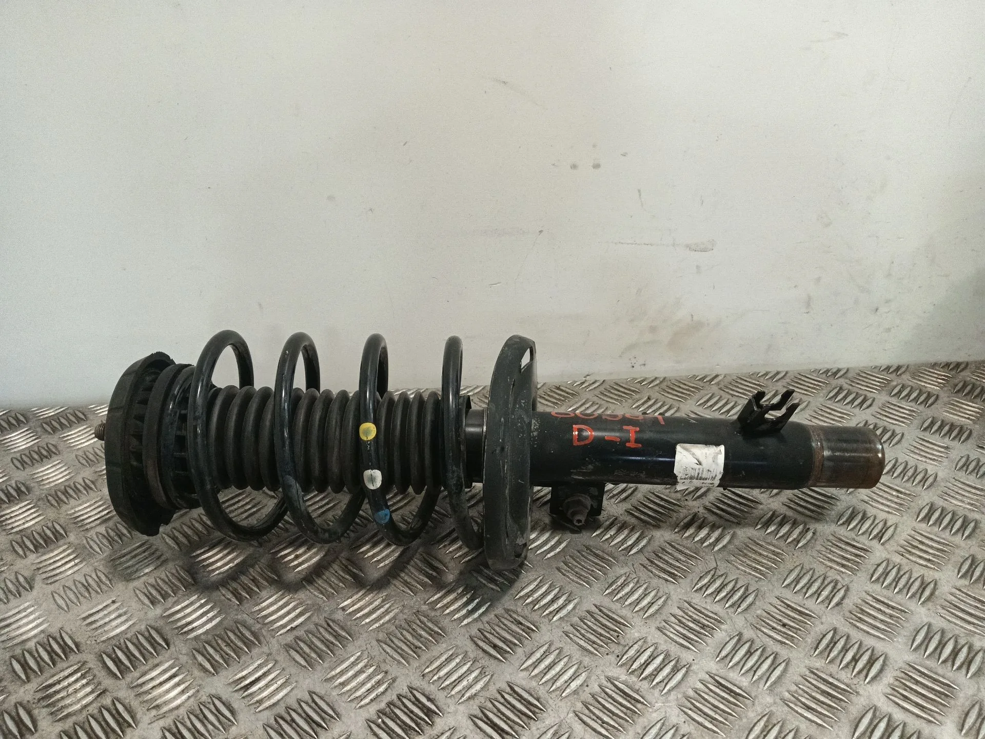 Amortiguador Delantero Izquierdo para Citroën C4 Cactus