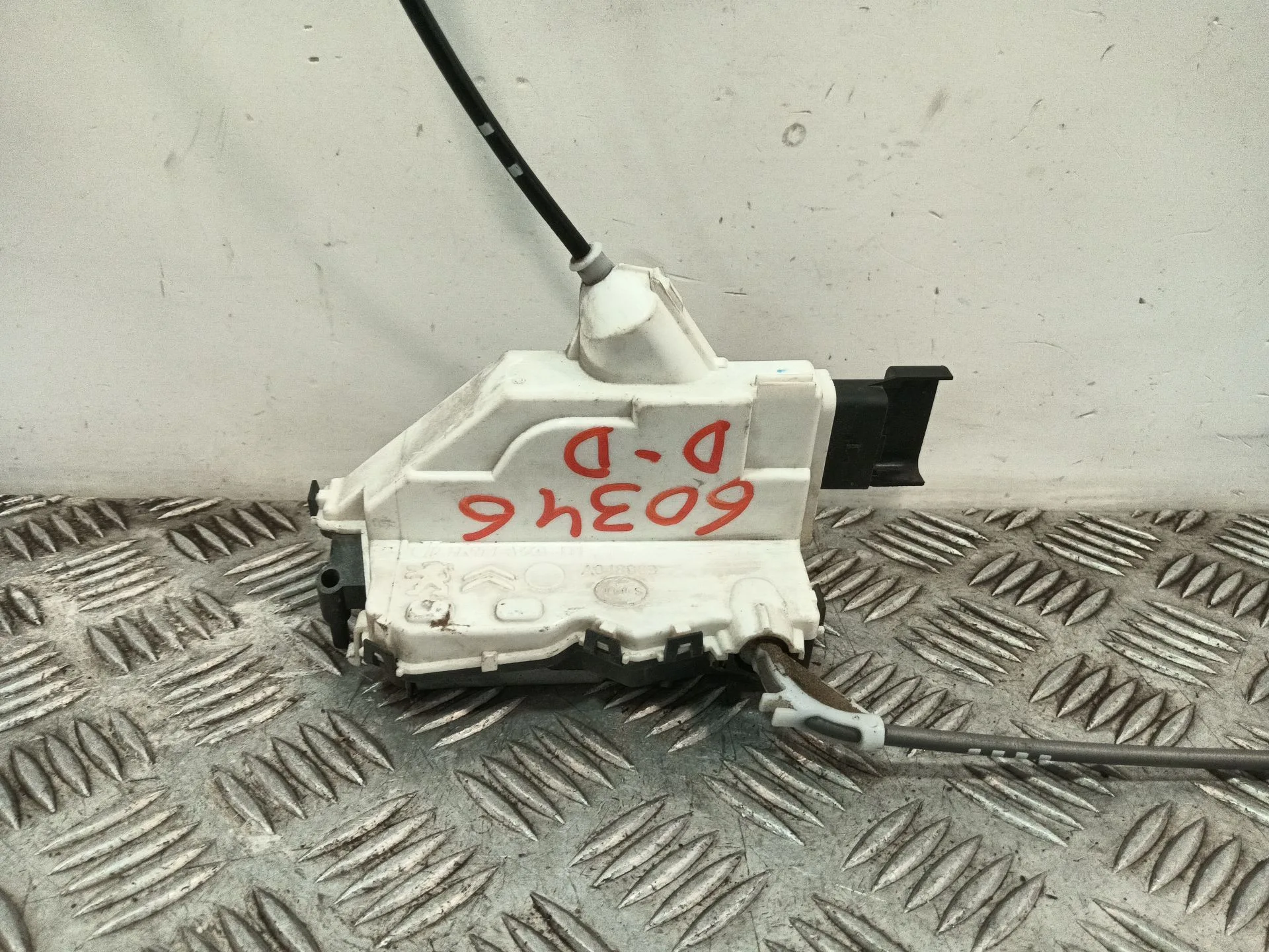Cerradura Puerta Delantera Derecha para Citroën C4 Cactus