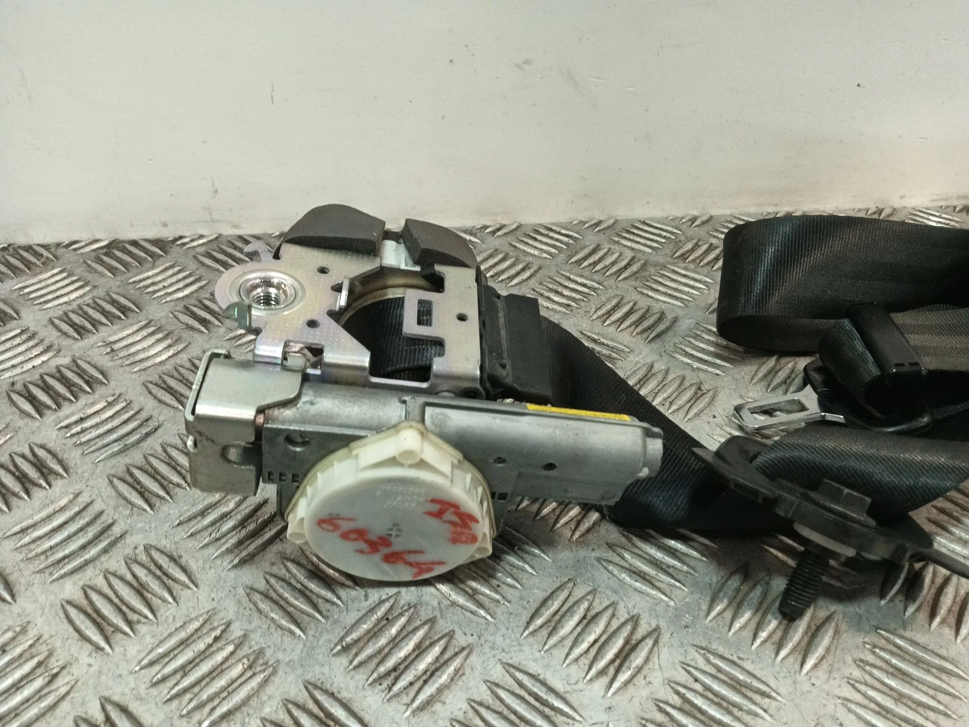 Cinturon Seguridad Delantero Izquierdo para Citroën C4 Cactus