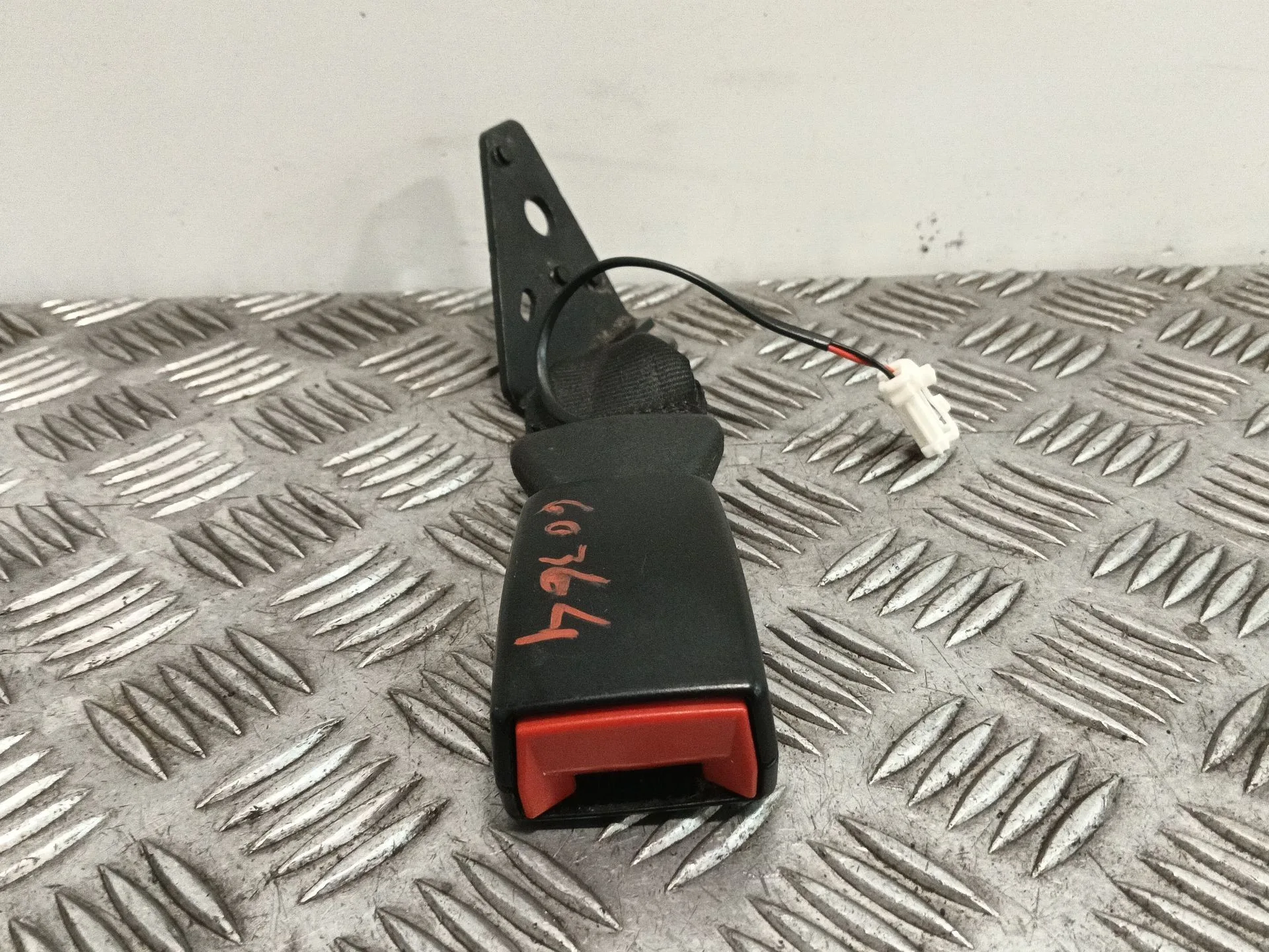 Enganche Cinturon Trasero Izquierdo para Citroën C4 Cactus