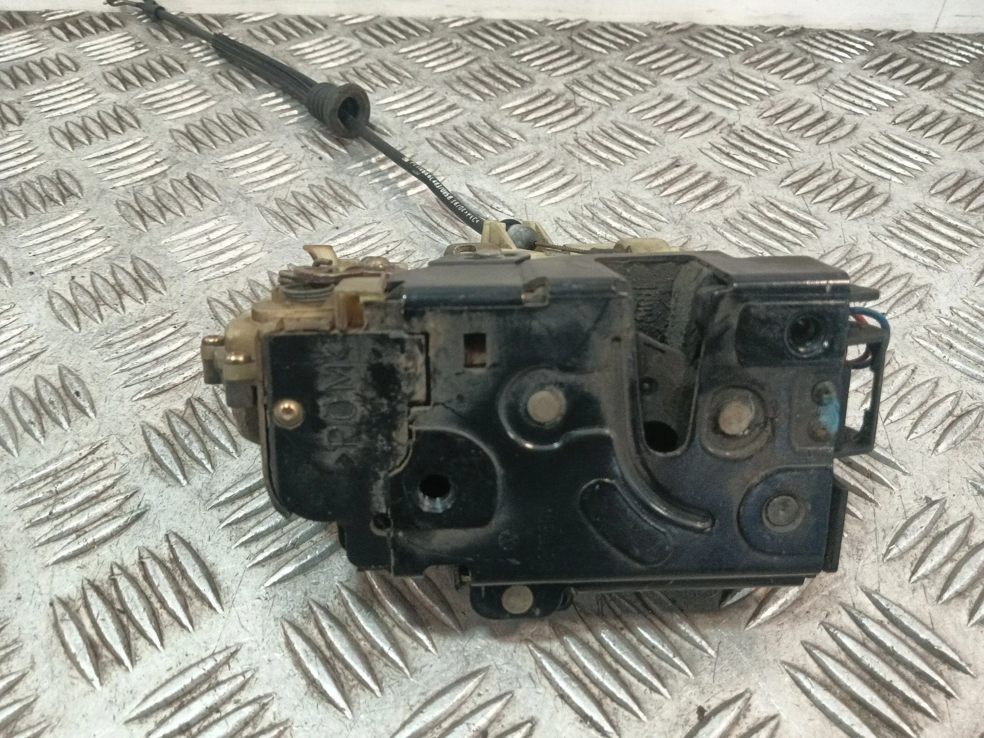 Cerradura Puerta Delantera Izquierda para Seat Cordoba (6L2)
