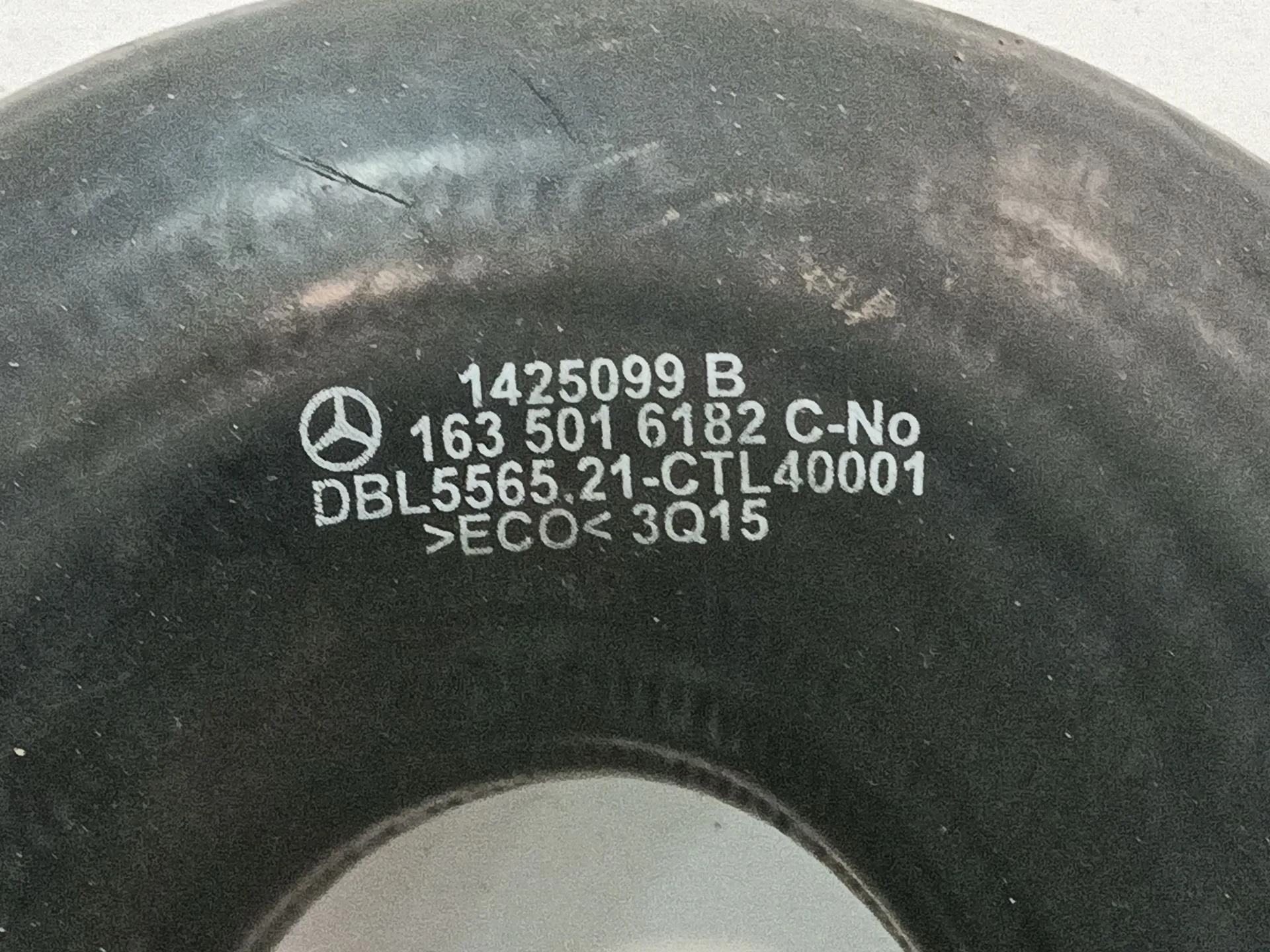 Tubo para Mercedes-Benz Clase M (W163)