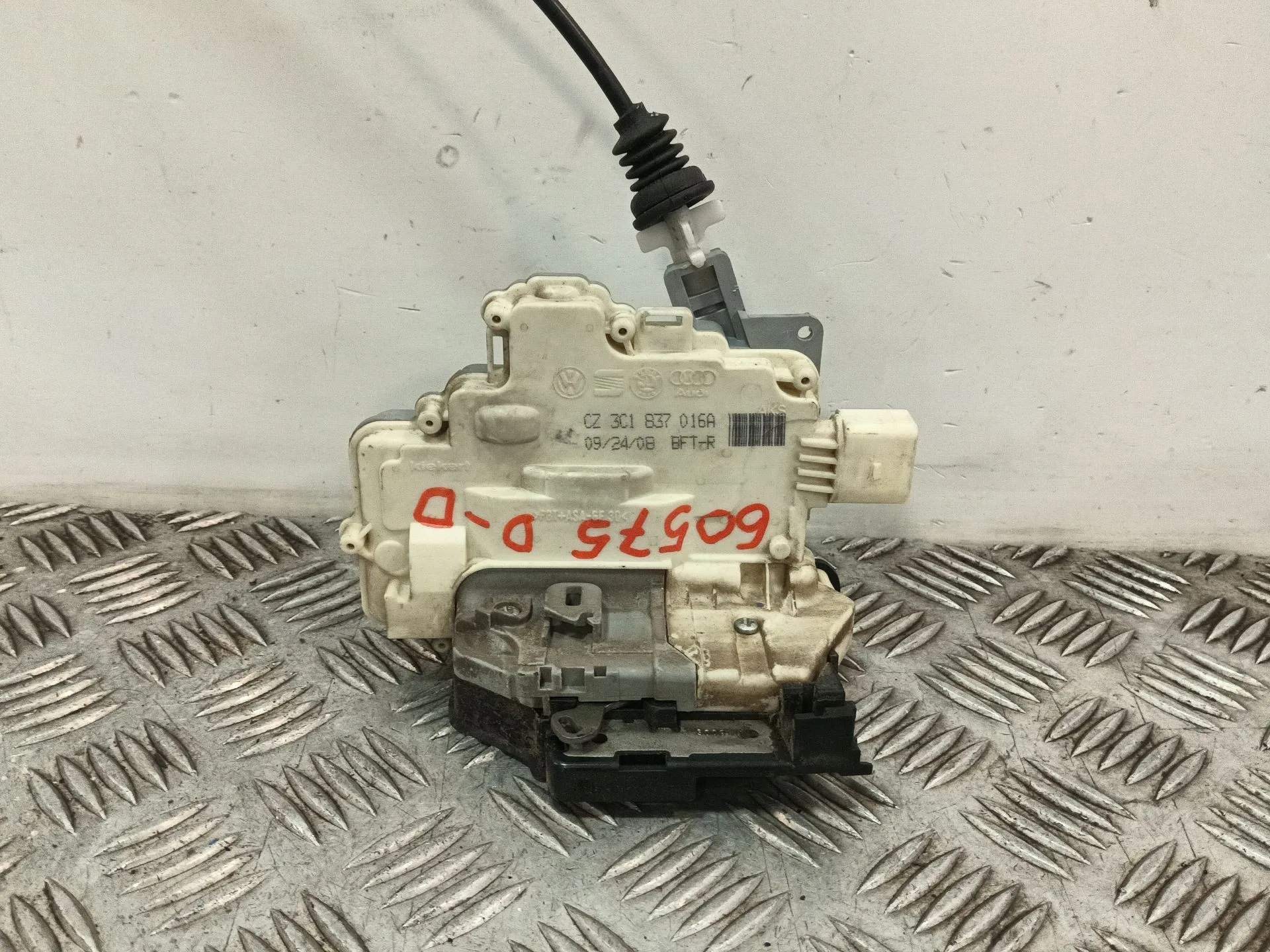 Cerradura Puerta Delantera Derecha para Volkswagen Tiguan (5N_)