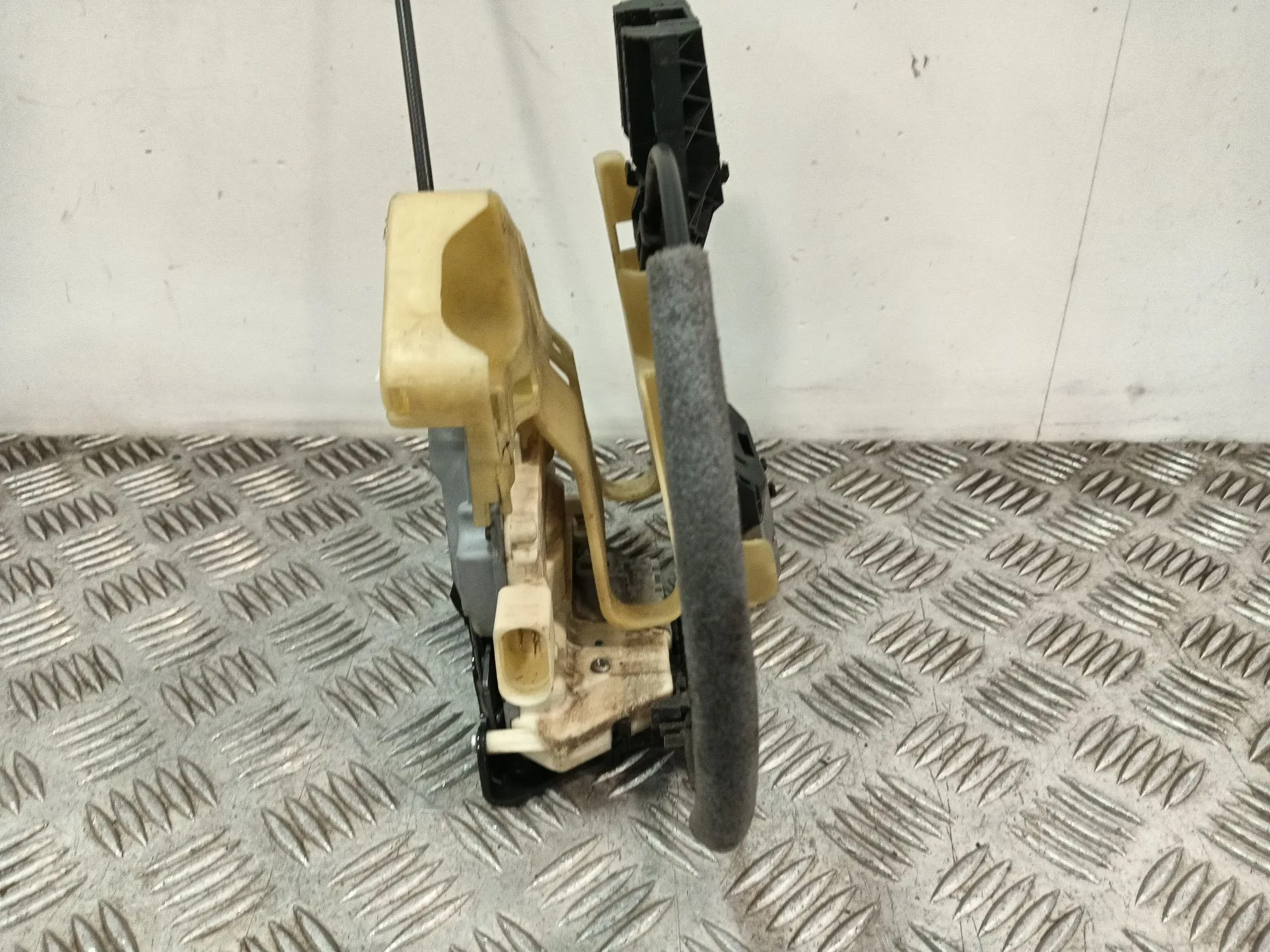 Cerradura Puerta Delantera Izquierda para Volkswagen Tiguan (5N_)