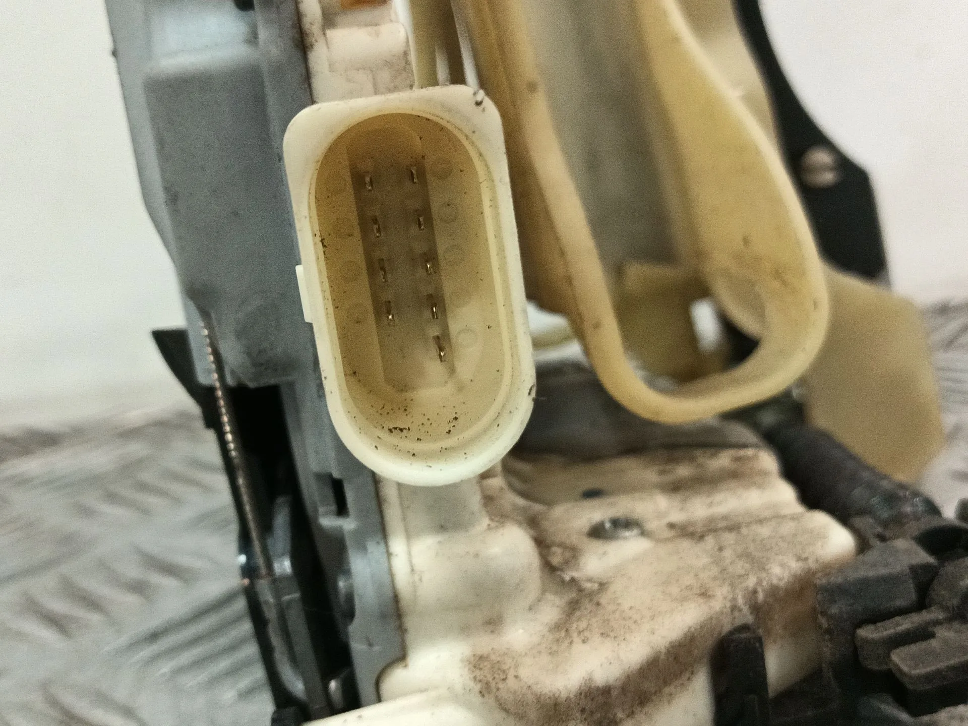 Cerradura Puerta Delantera Izquierda para Volkswagen Tiguan (5N_)
