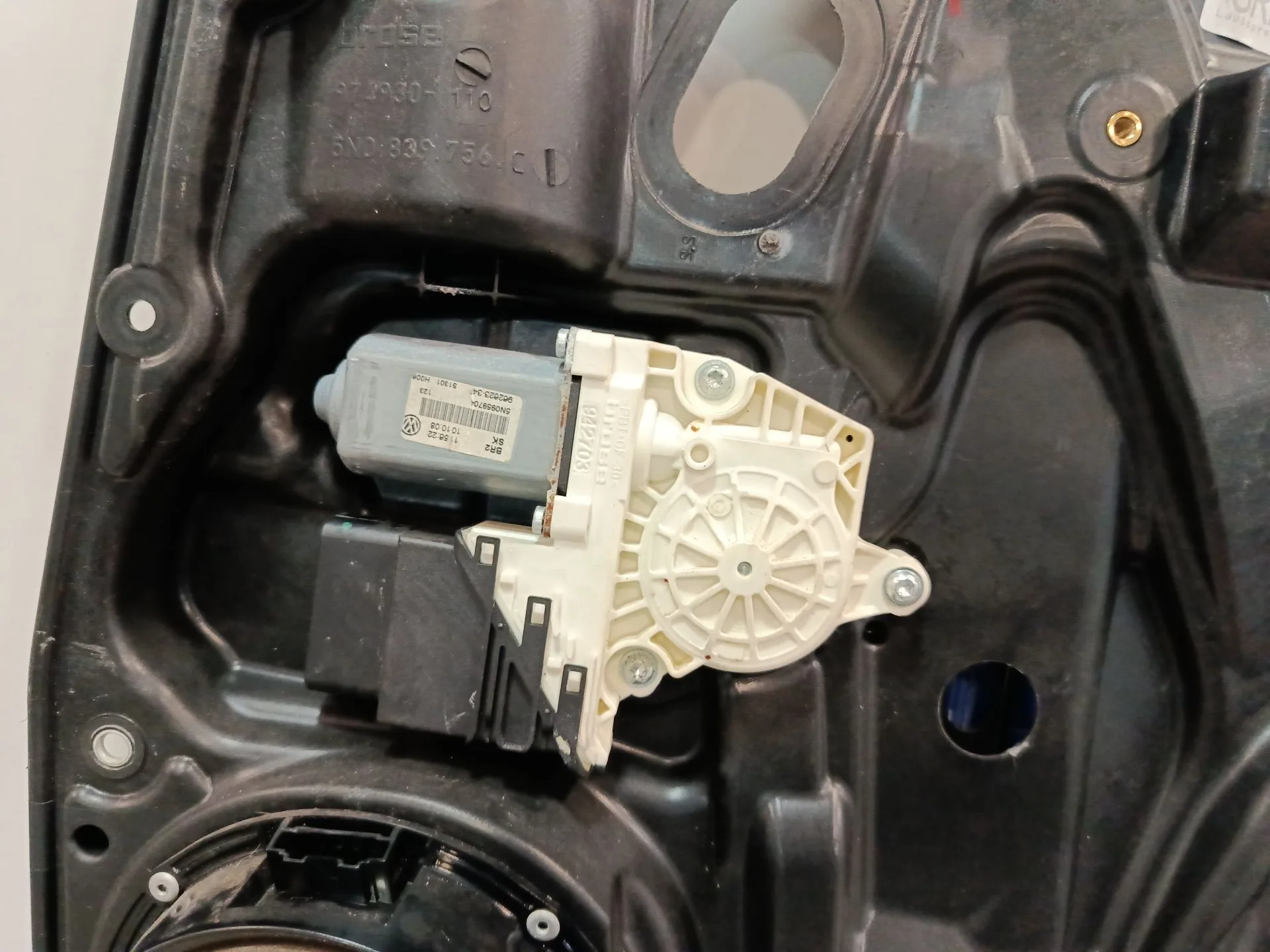 Elevalunas Trasero Derecho para Volkswagen Tiguan (5N_)