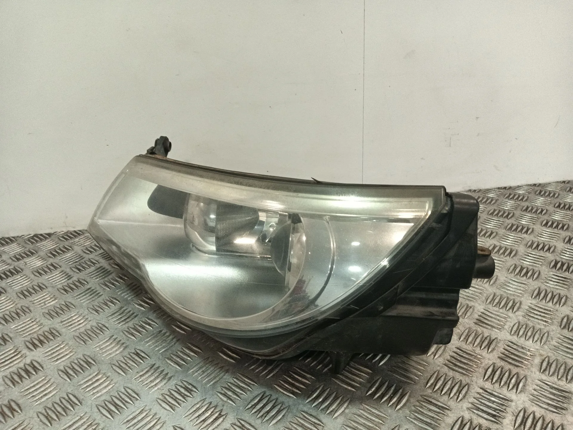 Faro Izquierdo para Volkswagen Tiguan (5N_)