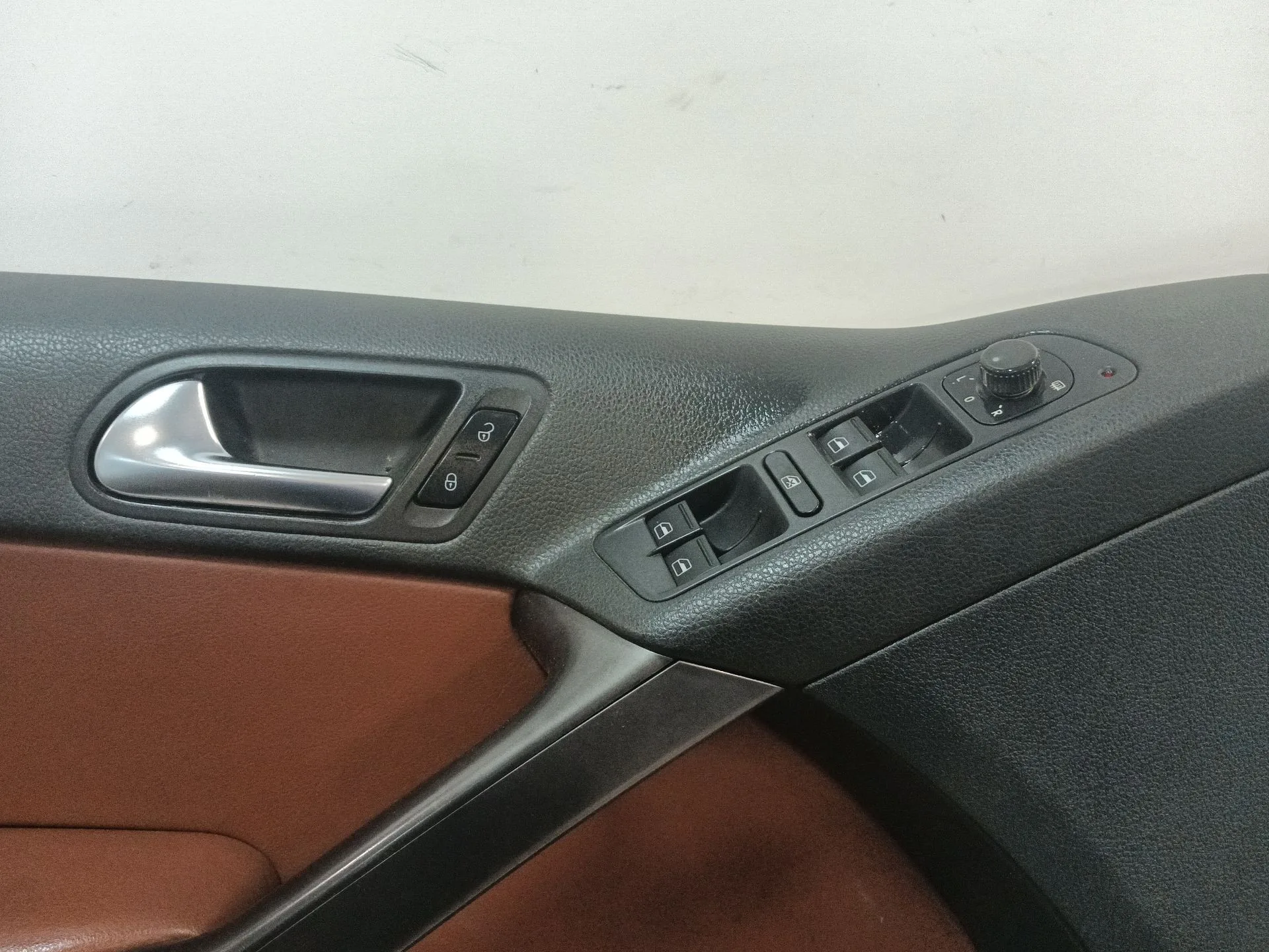 Guarnecido Puerta Delantera Izquierda para Volkswagen Tiguan (5N_)
