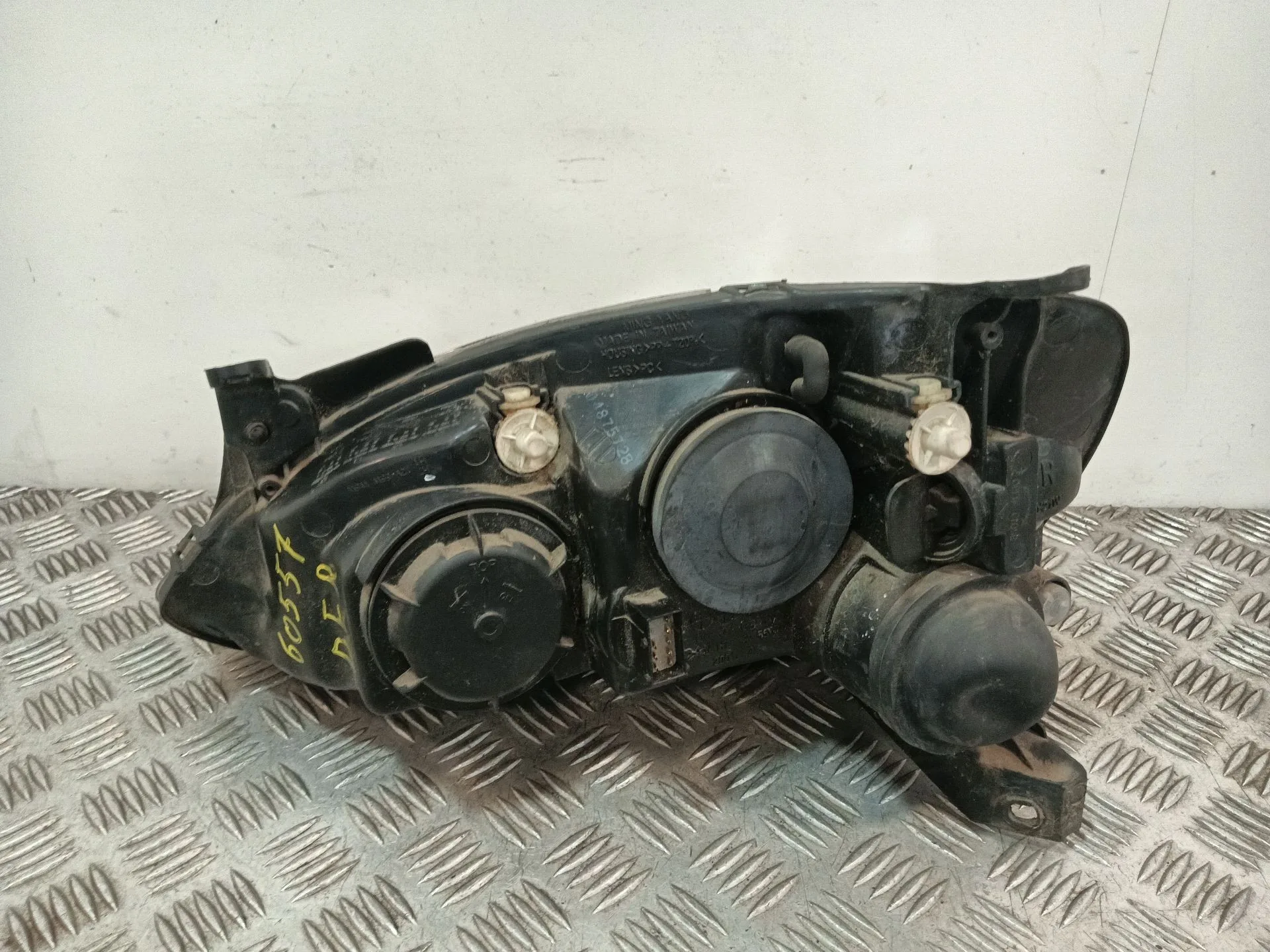 Faro Derecho para Opel Corsa C (X01)