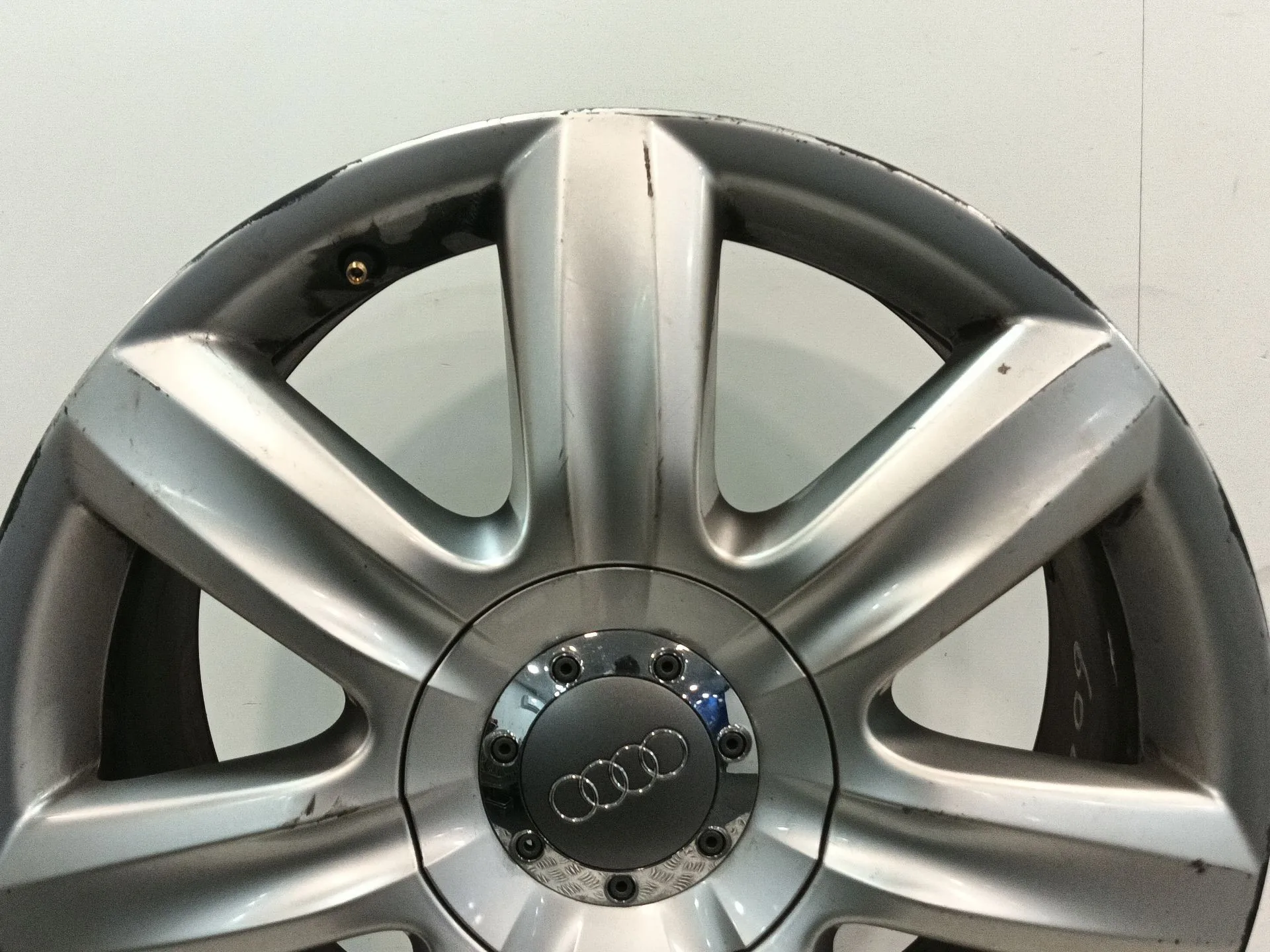 Llanta para Audi Q7 (4Lb)