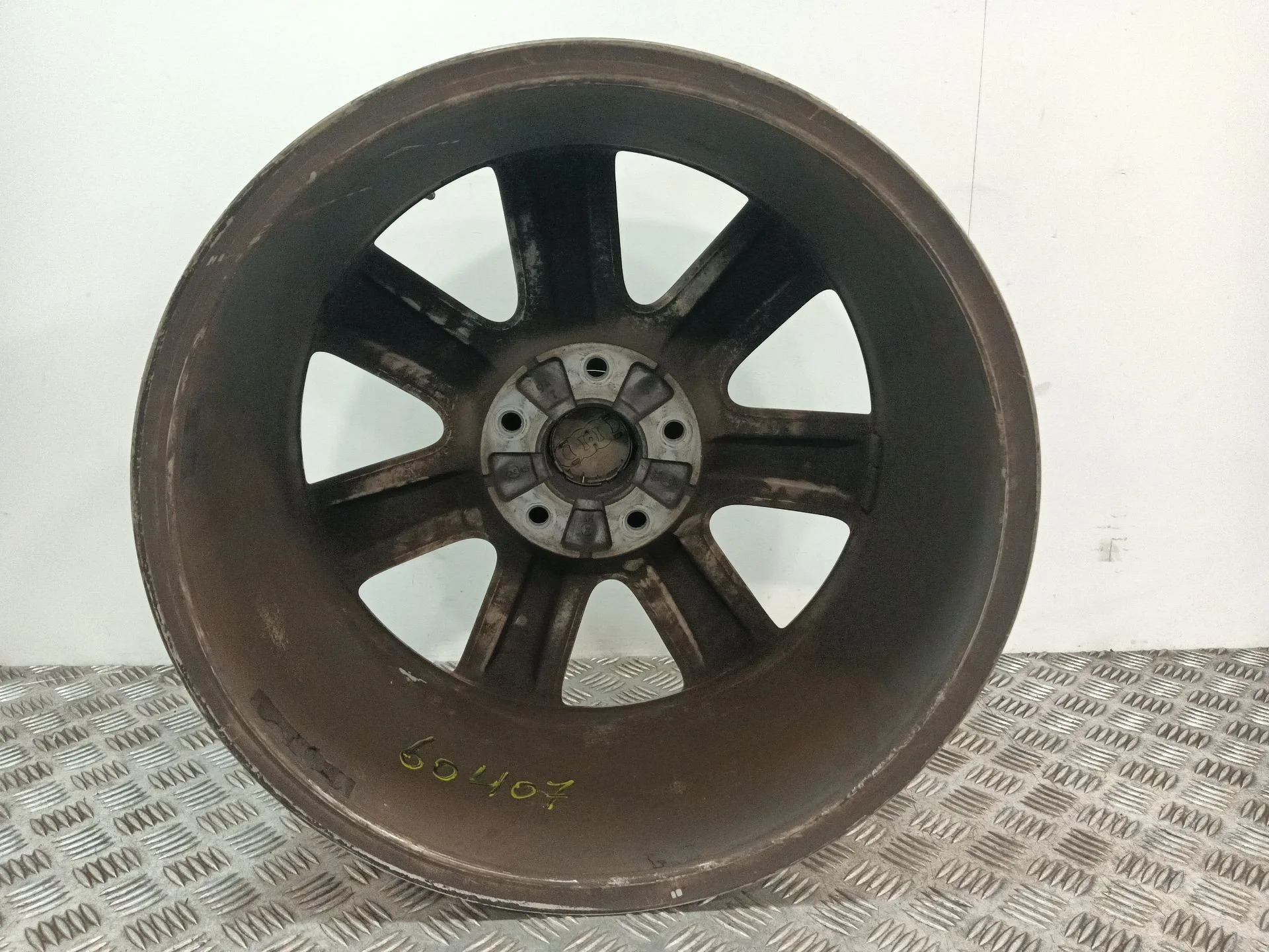 Llanta para Audi Q7 (4Lb)