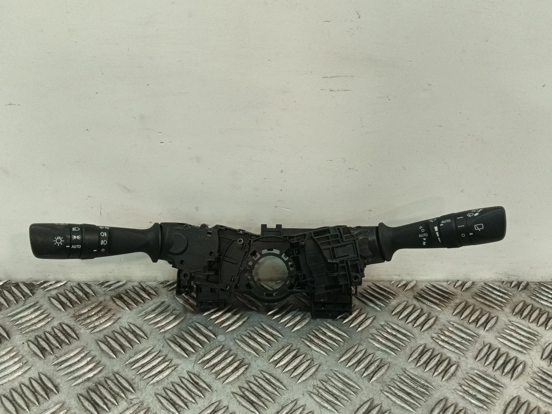 Mando Multifuncion para Toyota C-Hr (_X1_)
