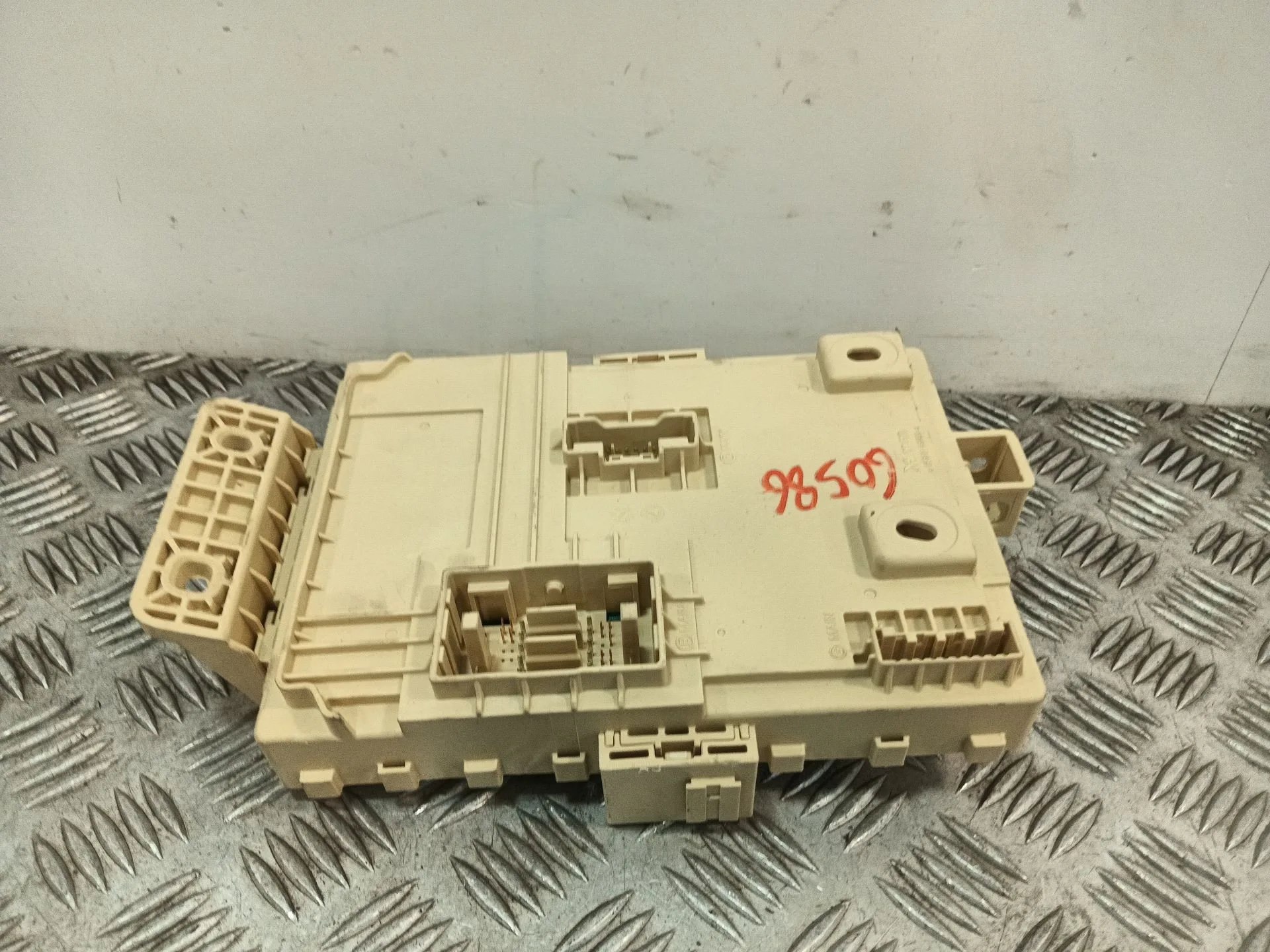 Caja Reles / Fusibles para Kia Xceed (Cd)