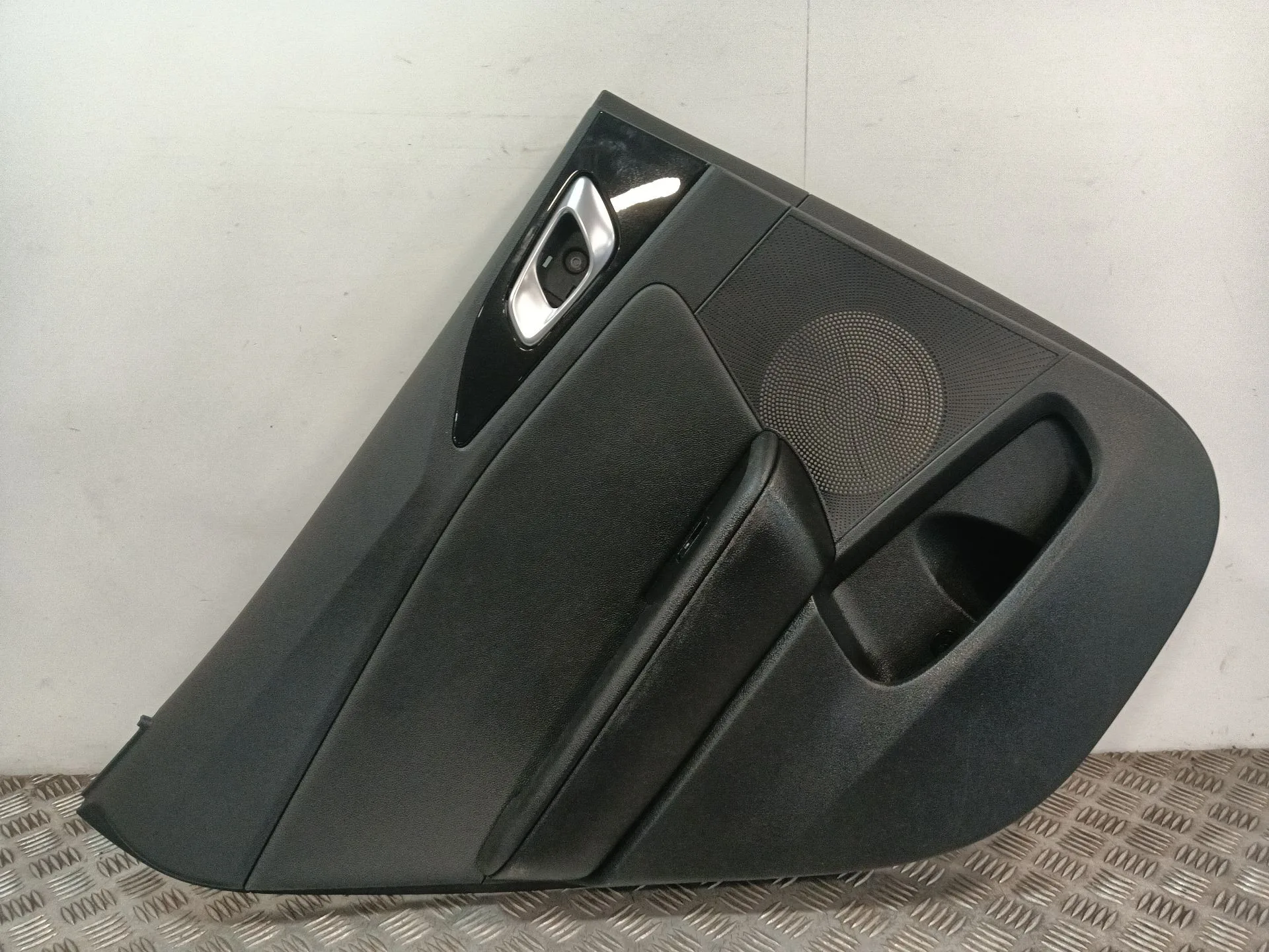 Guarnecido Puerta Trasera Izquierda para Kia Xceed (Cd)