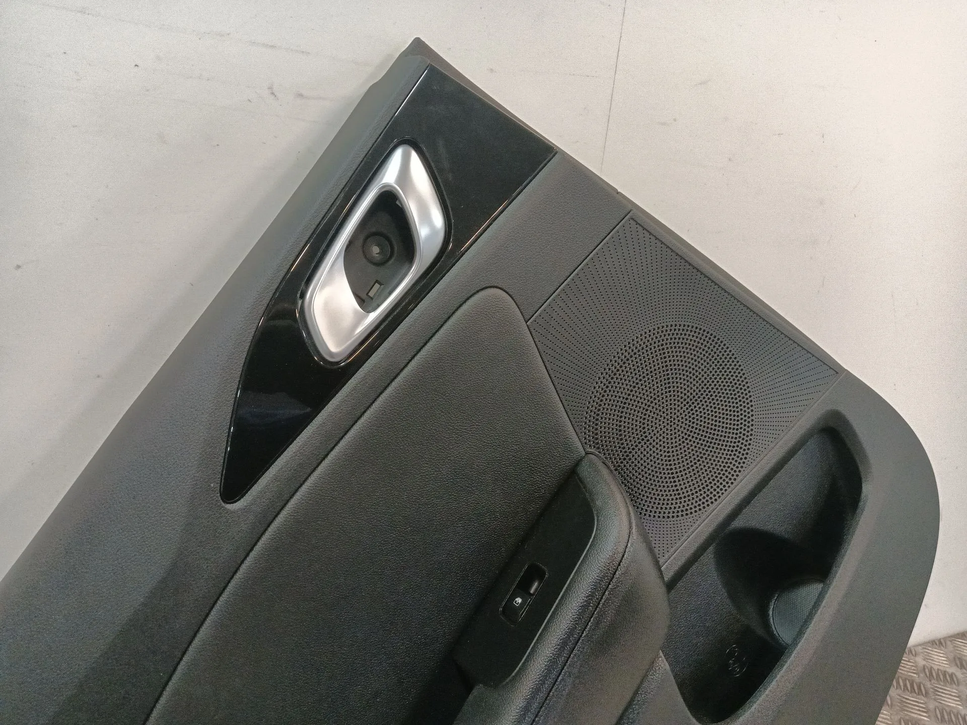 Guarnecido Puerta Trasera Izquierda para Kia Xceed (Cd)