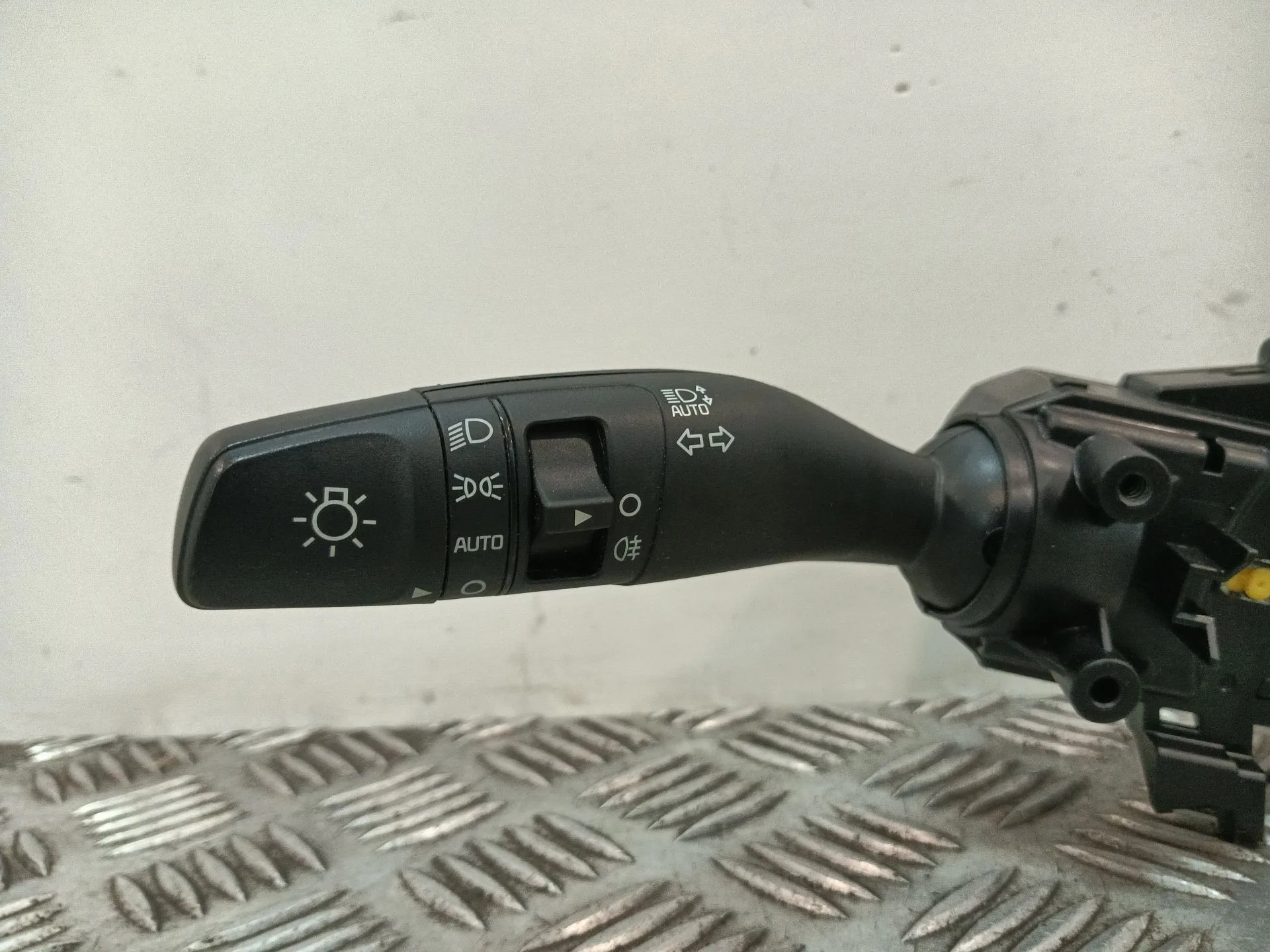 Mando Multifuncion para Kia Xceed (Cd)