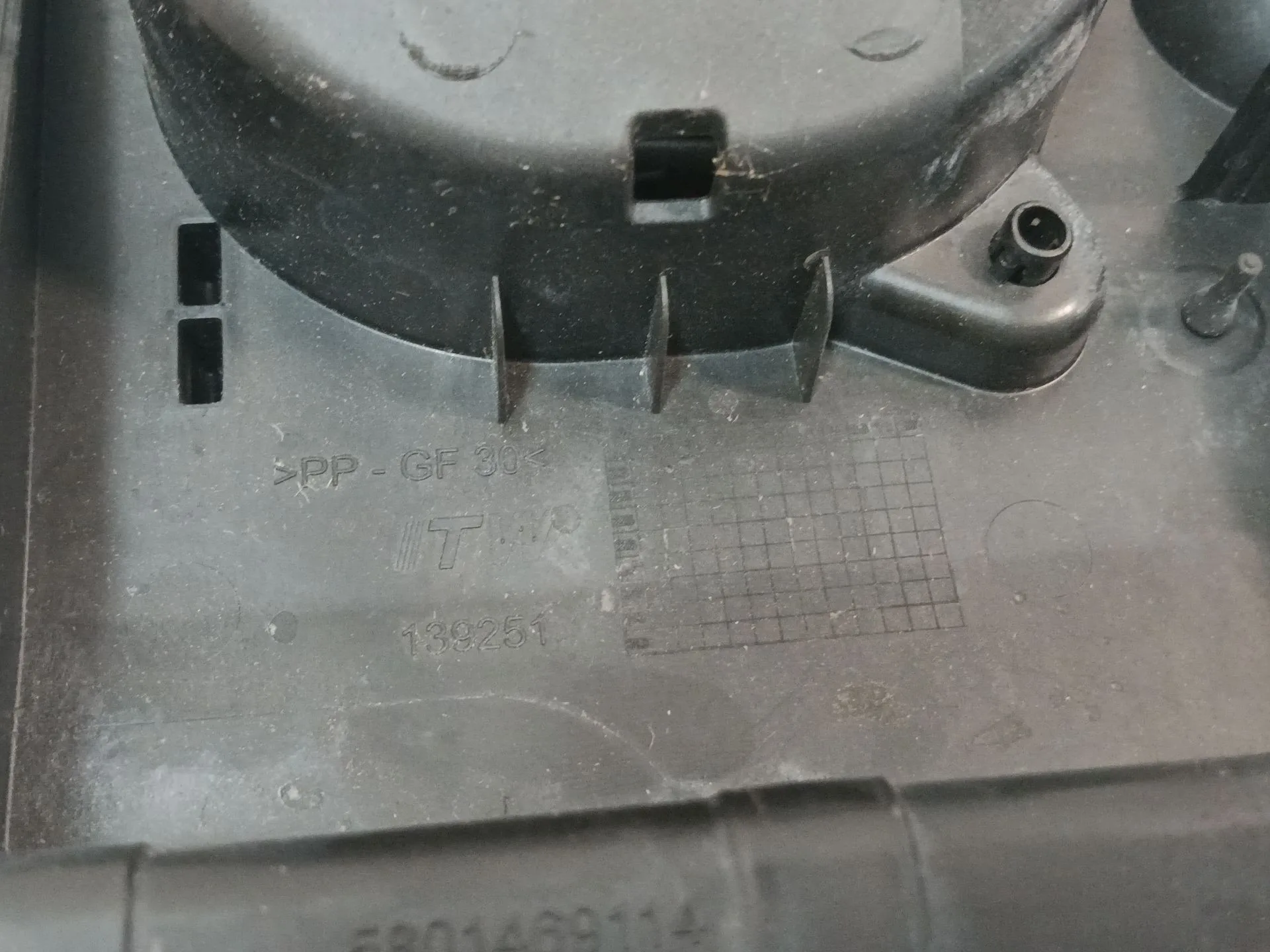 Tapa Exterior Combustible para Iveco Daily Vi Furgoneta