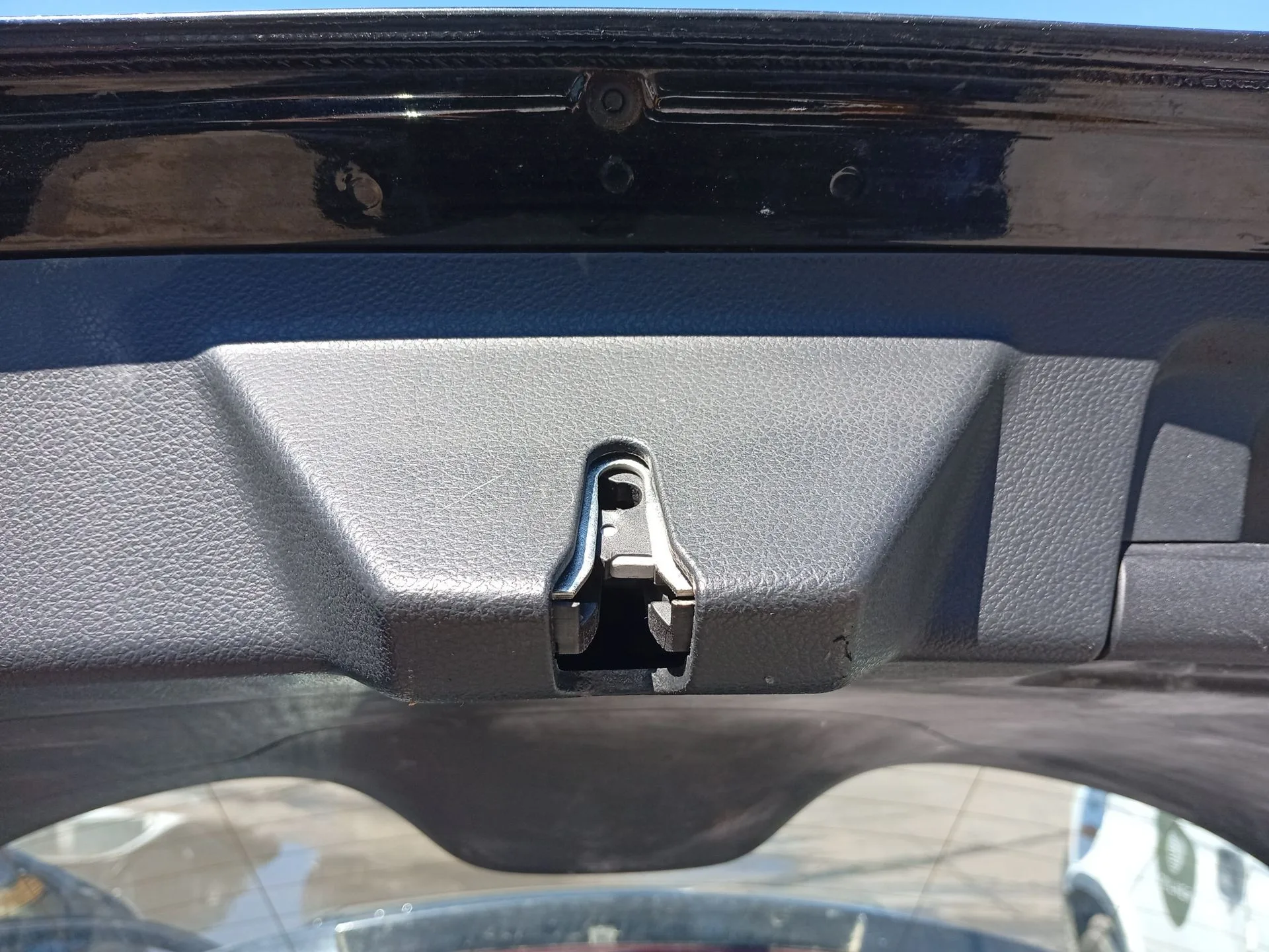 Cerradura Maletero / Porton para Mercedes-Benz Clase A (W176)