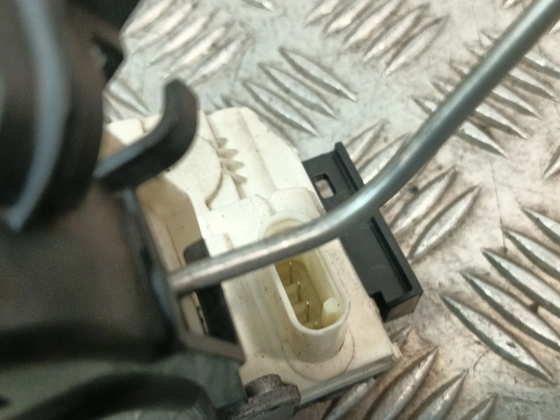 Cerradura Puerta Delantera Derecha para Mercedes-Benz Clase A (W176)
