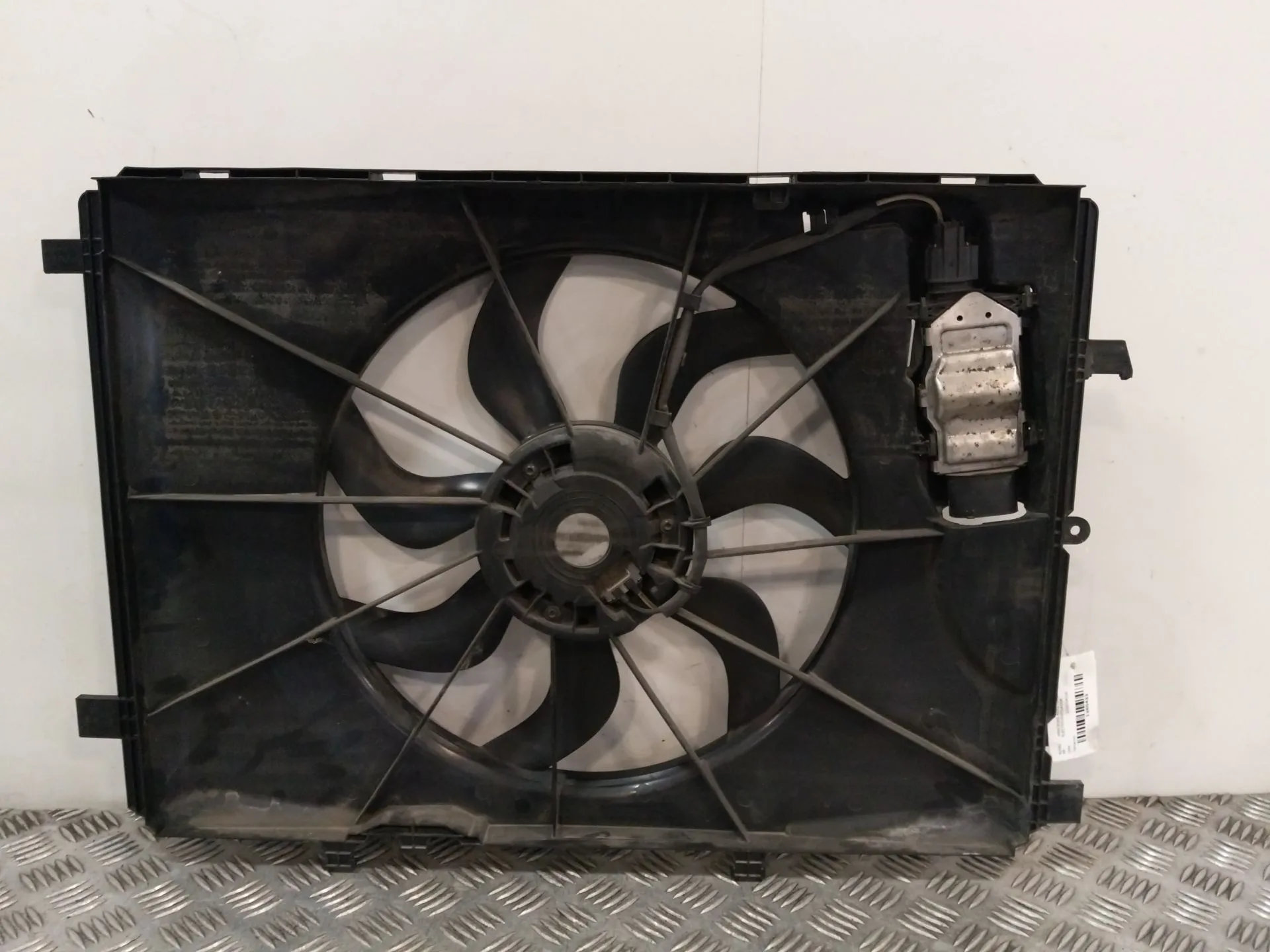 Electroventilador para Mercedes-Benz Clase A (W176)