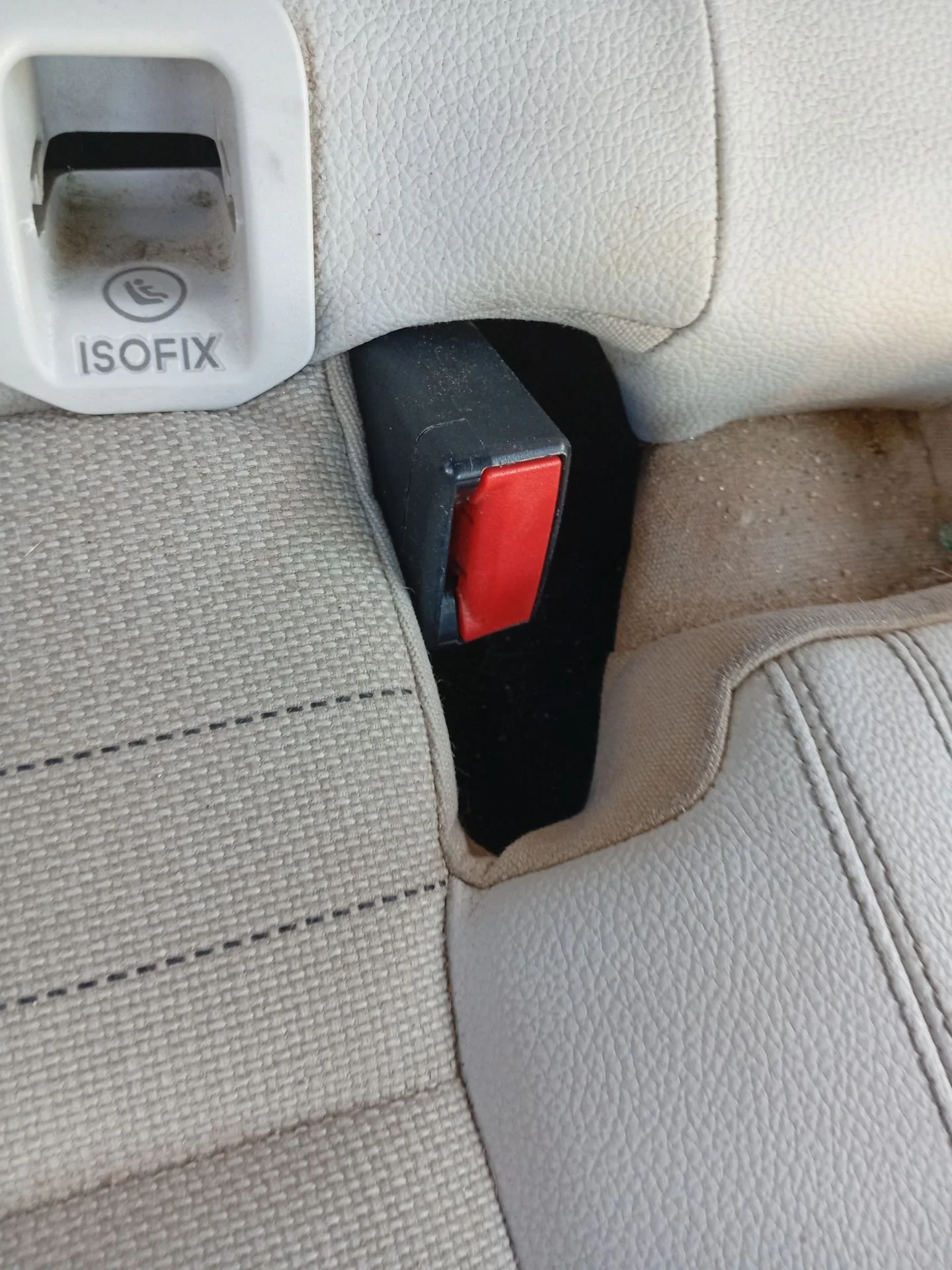 Enganche Cinturon Trasero Derecho para Mercedes-Benz Clase A (W176)