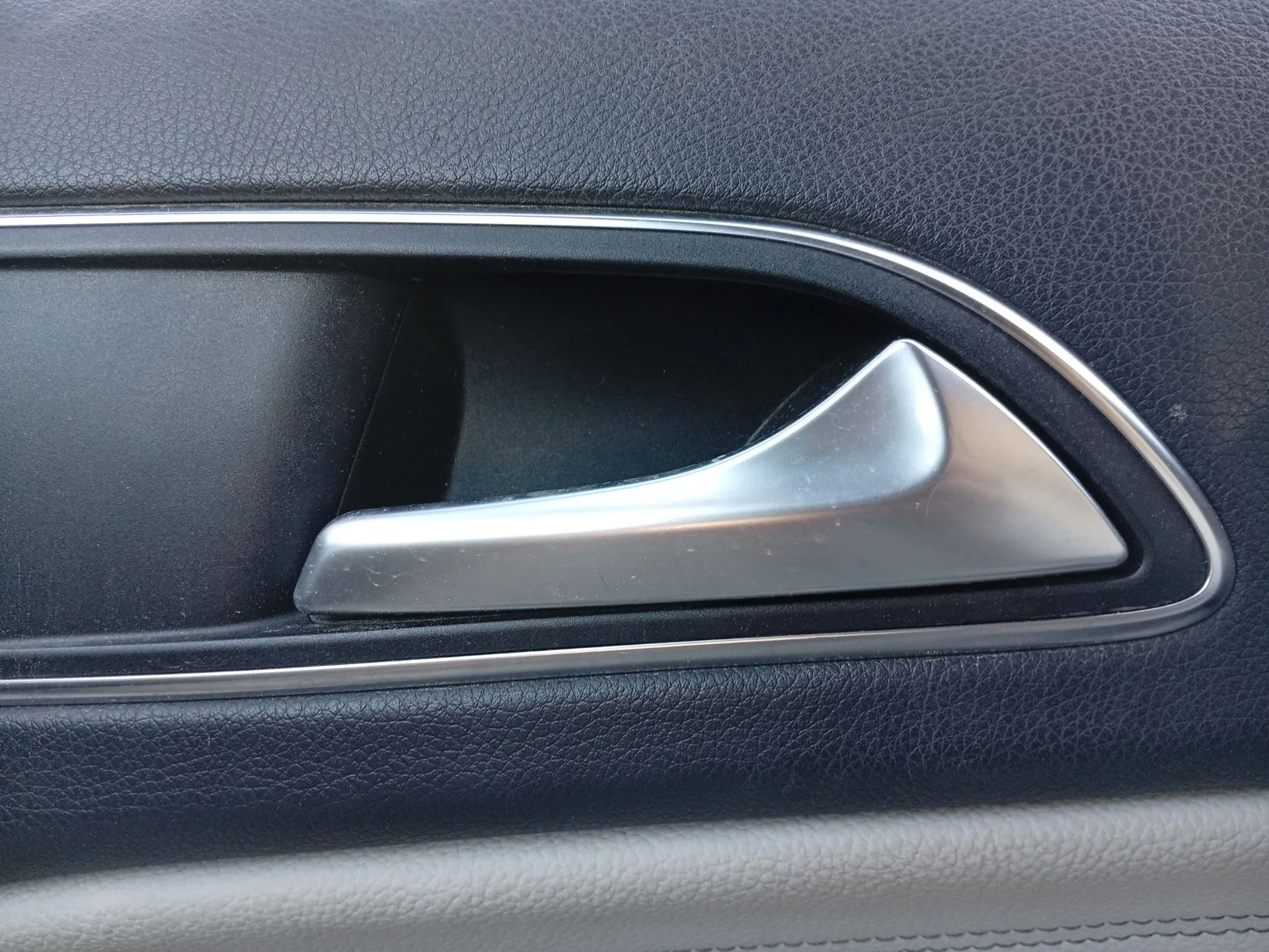 Maneta Interior Delantera Derecha para Mercedes-Benz Clase A (W176)