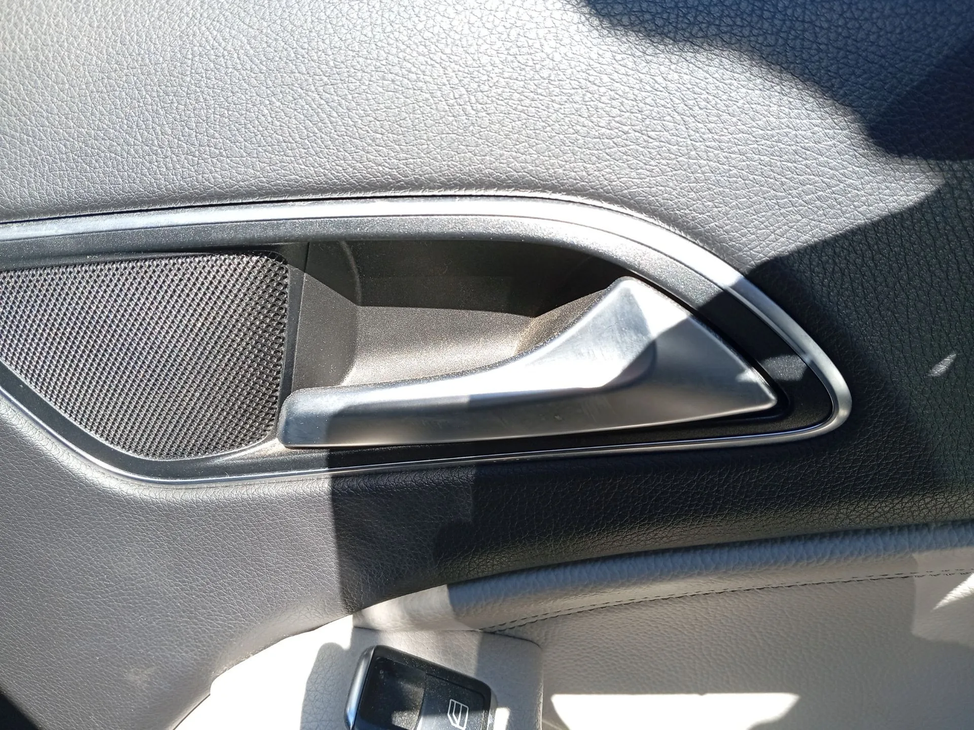 Maneta Interior Trasera Derecha para Mercedes-Benz Clase A (W176)