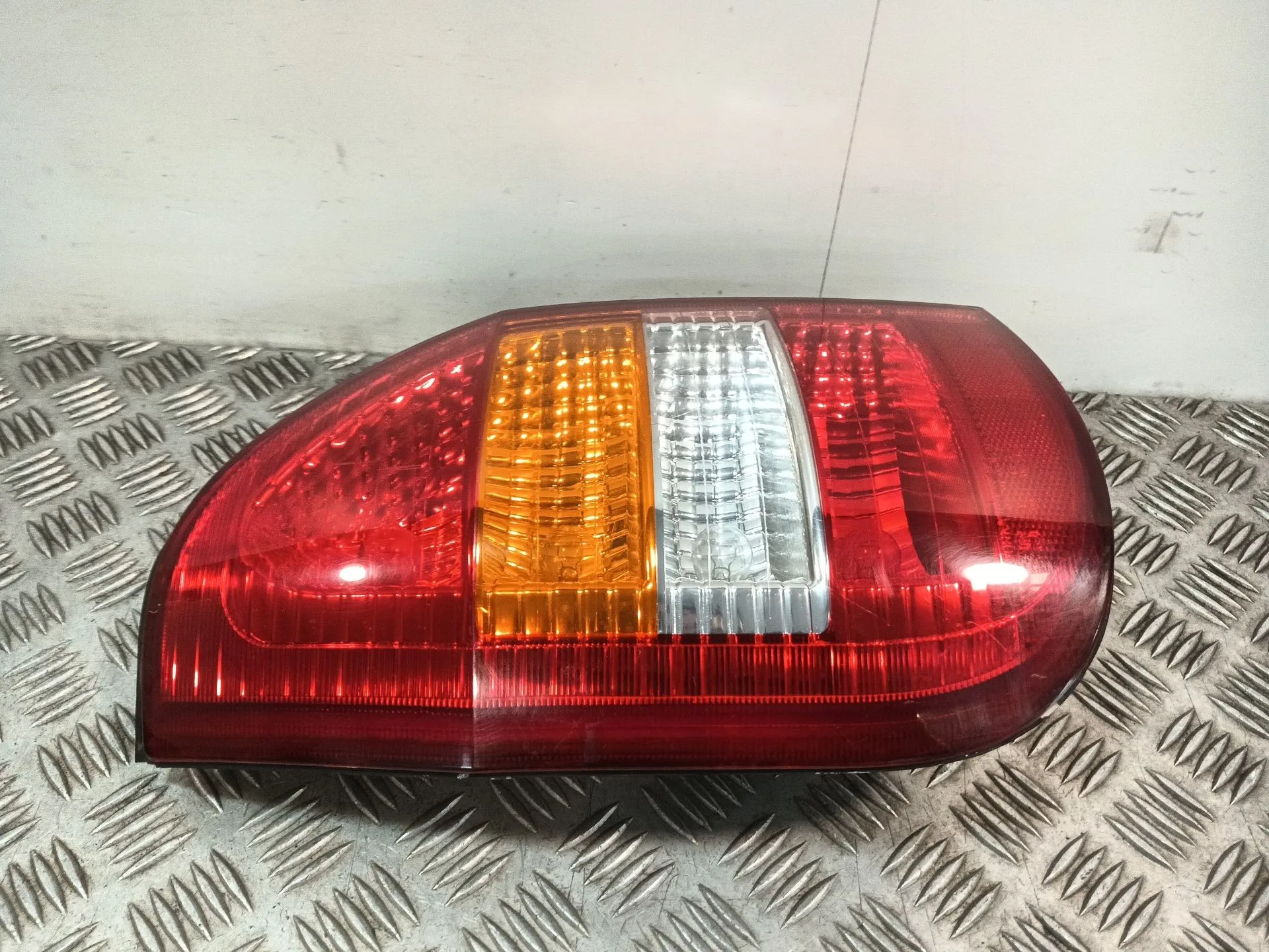 Piloto Trasero Izquierdo para Opel Zafira A Monospace (T98)