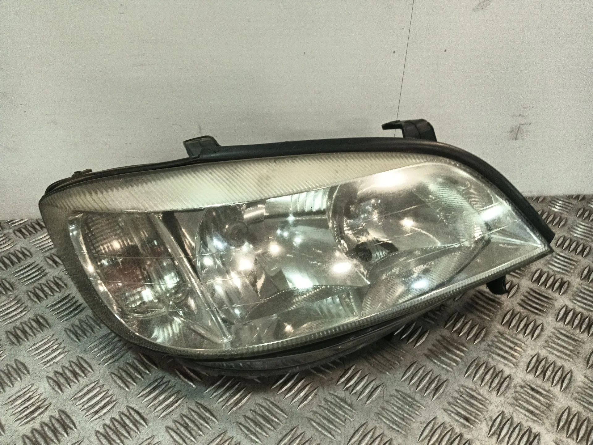 Faro Derecho para Opel Zafira A Monospace (T98)