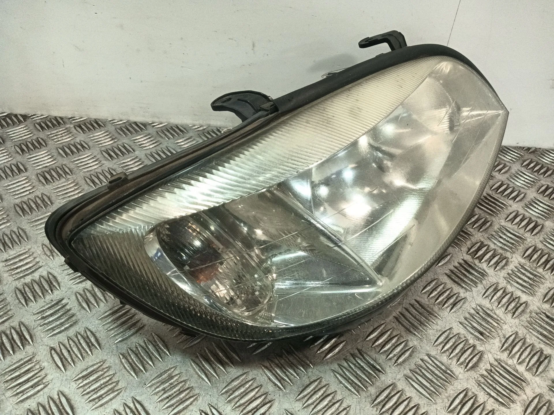 Faro Derecho para Opel Zafira A Monospace (T98)