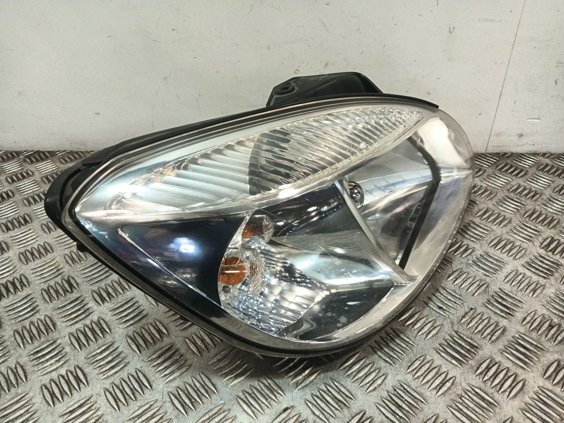Faro Derecho para Kia Rio Ii (Jb)