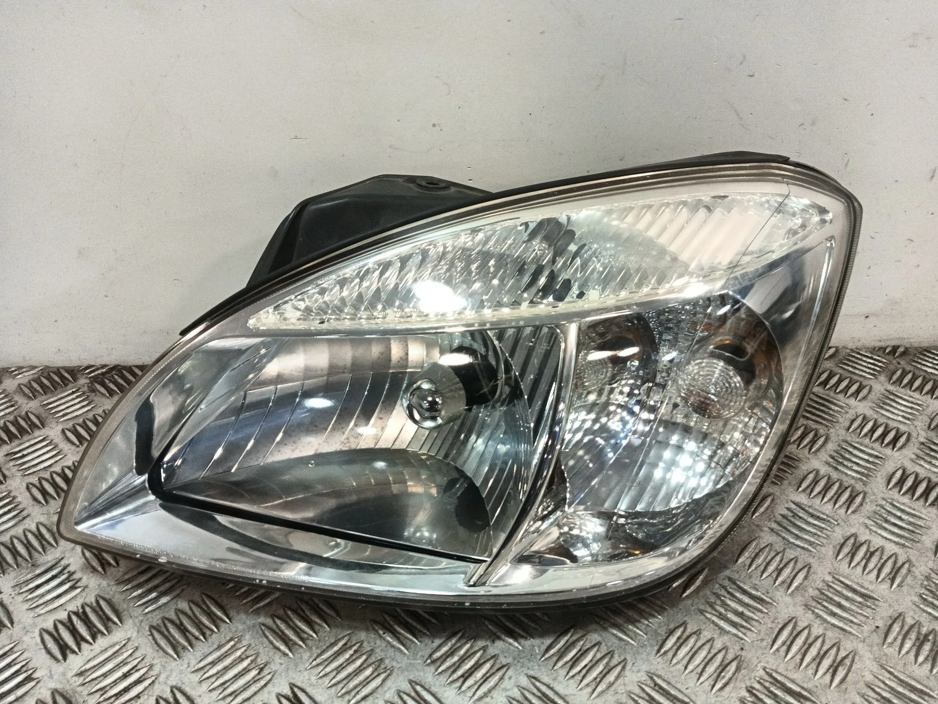 Faro Izquierdo para Kia Rio Ii (Jb)
